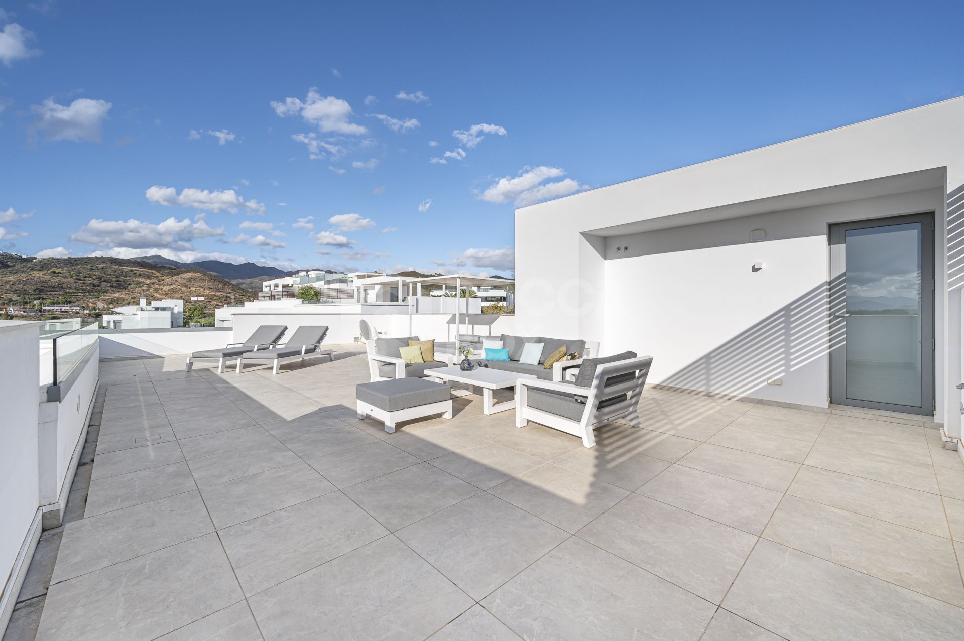 Stunning Penthouse in Soul Marbella Sunset, Marbella East