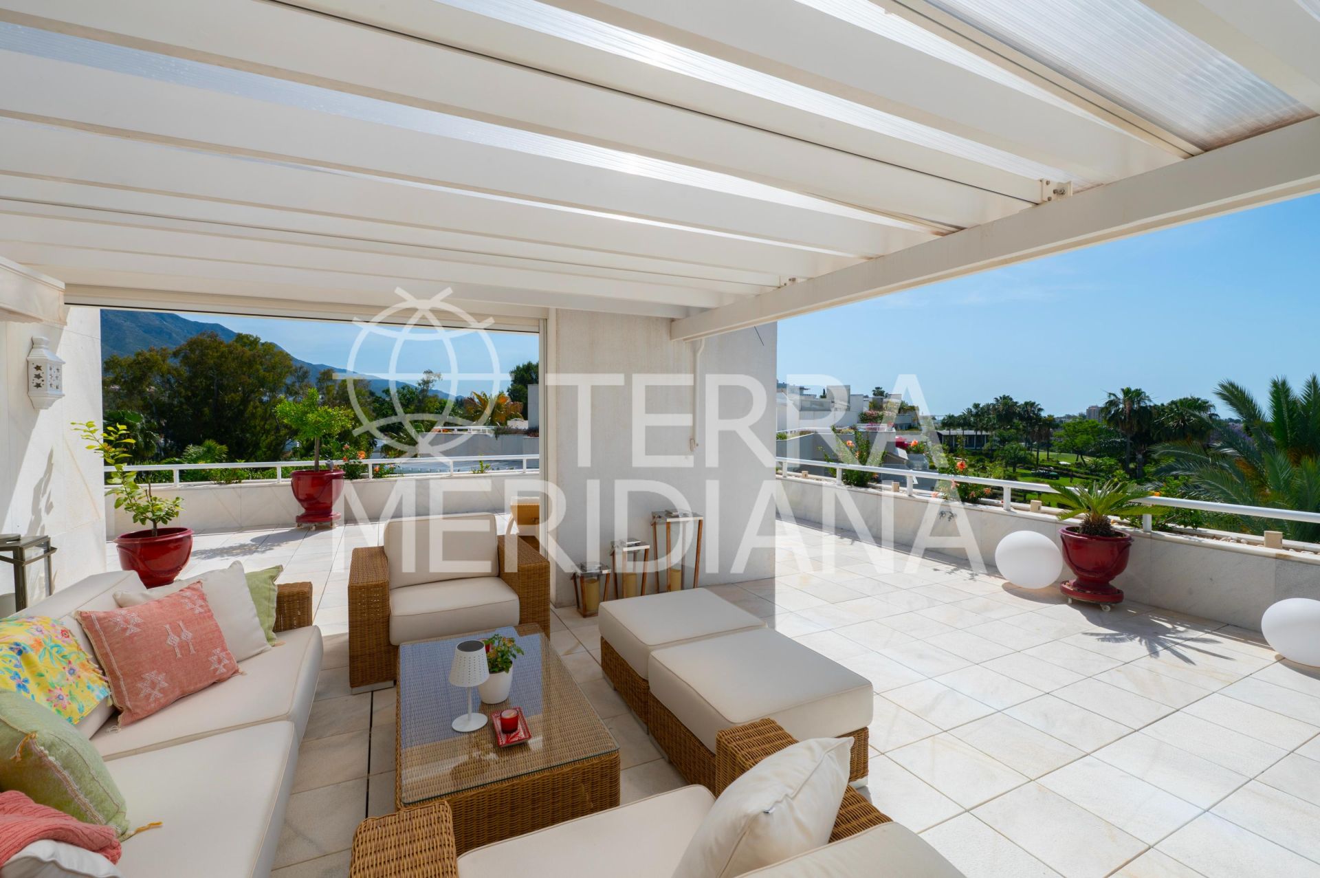 Duplex Penthouse in Los Granados Golf, Marbella