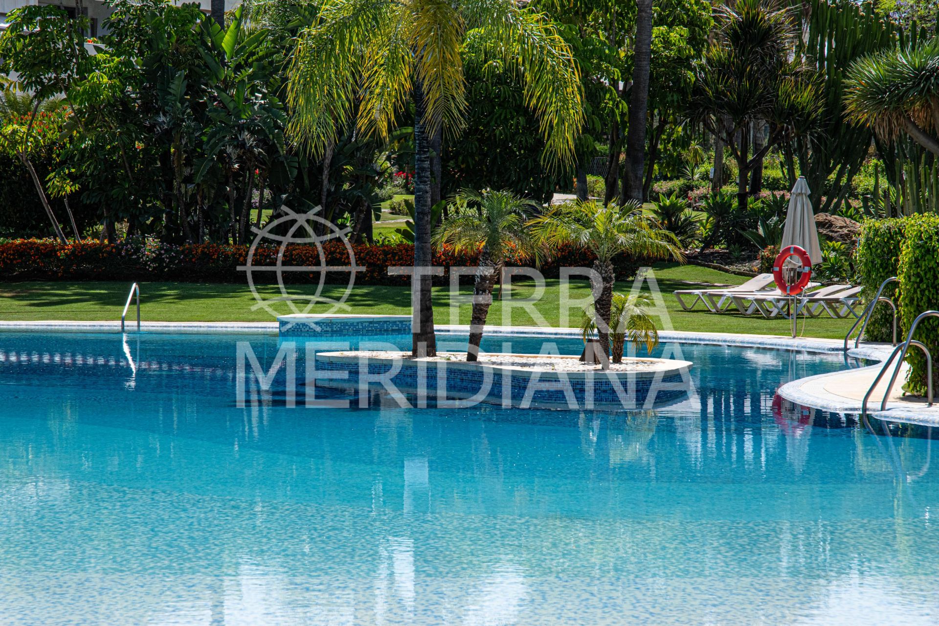 Duplex Penthouse in Los Granados Golf, Marbella