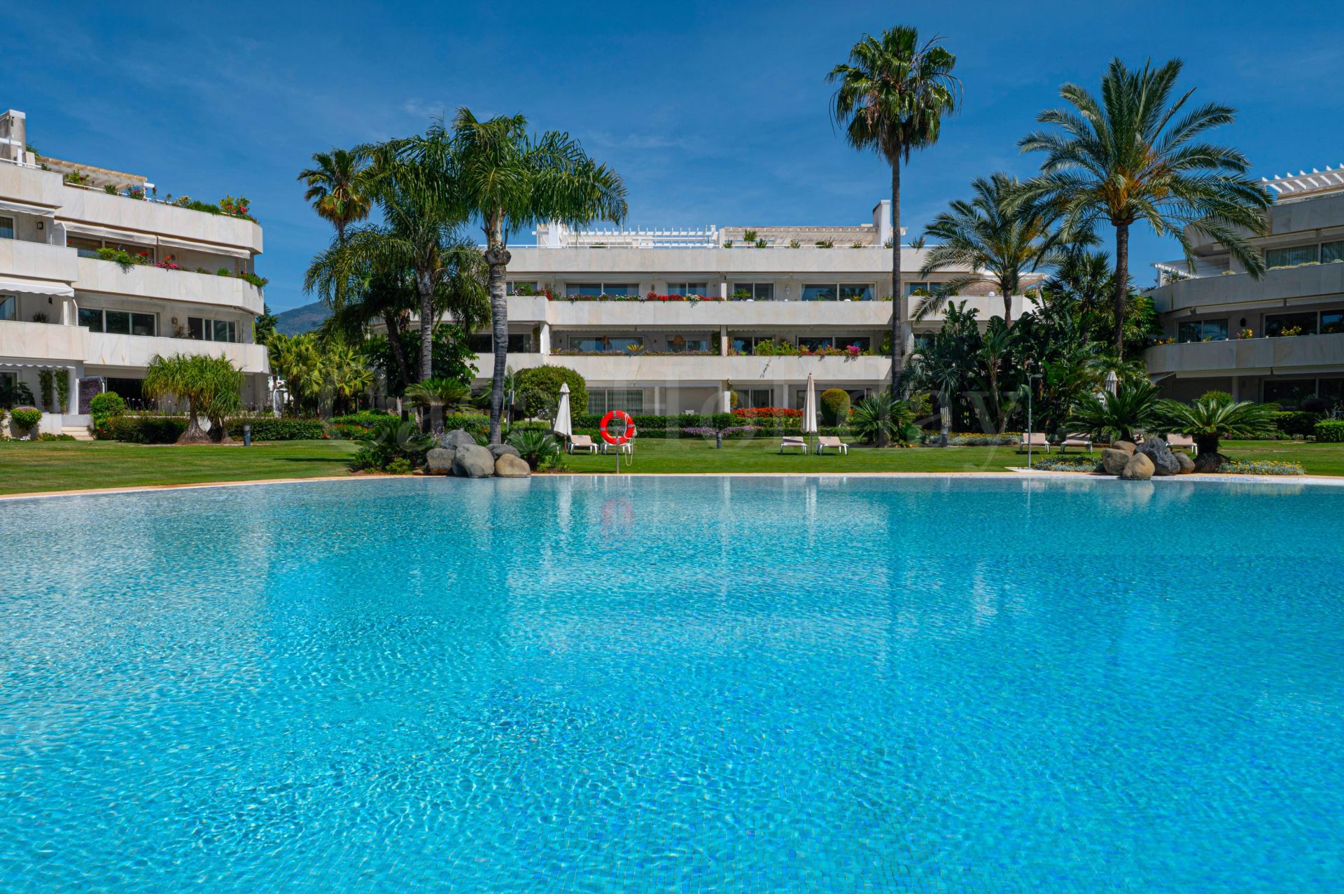 Atico Duplex en Los Granados Golf, Marbella