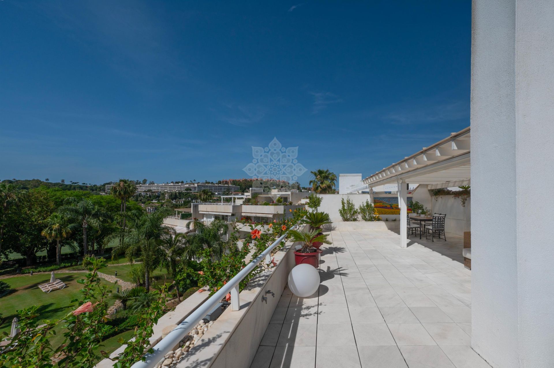 Duplex Penthouse in Los Granados Golf, Marbella
