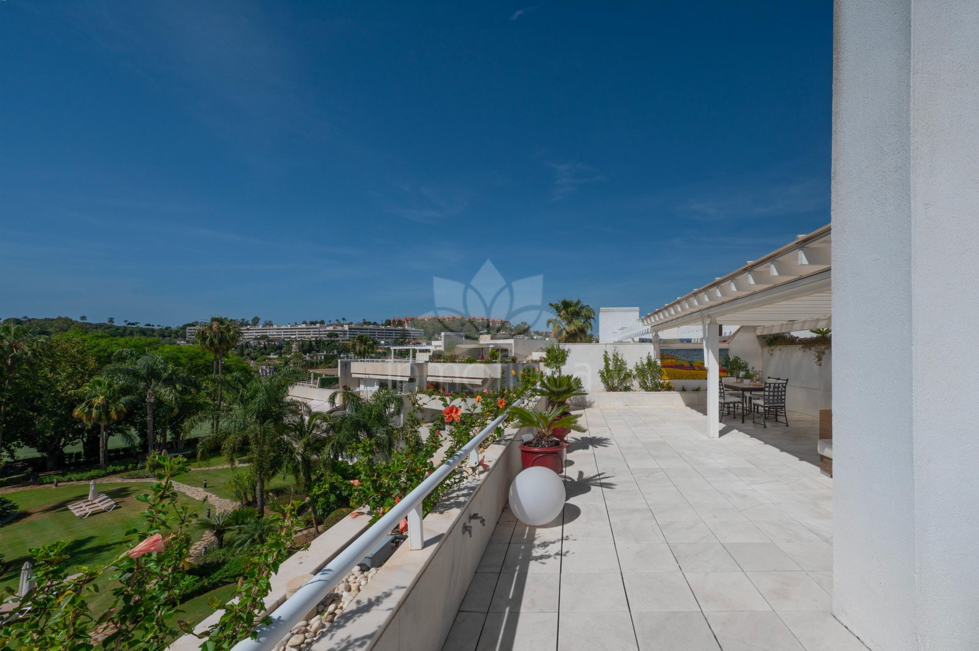 Duplex Penthouse in Los Granados Golf, Marbella
