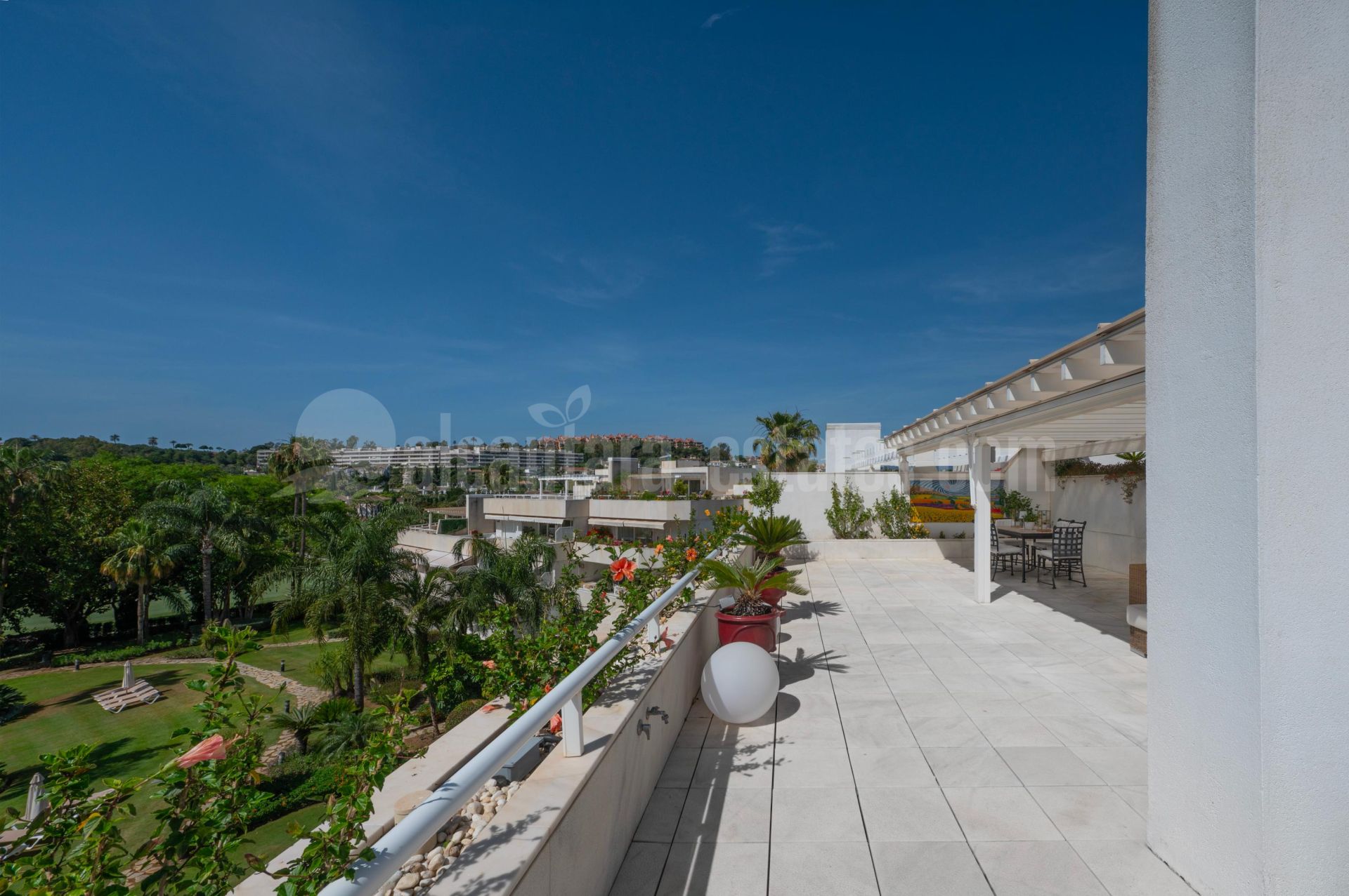 Duplex Penthouse in Los Granados Golf, Marbella