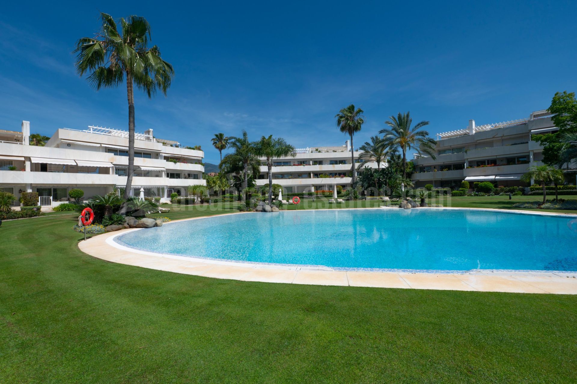 Duplex Penthouse in Los Granados Golf, Marbella