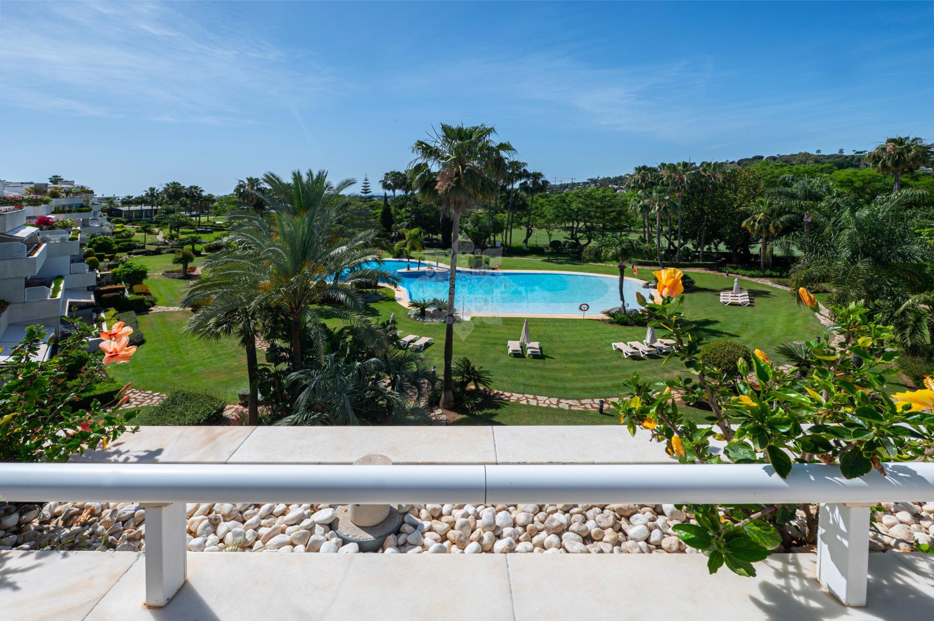 Duplex Penthouse in Los Granados Golf, Marbella
