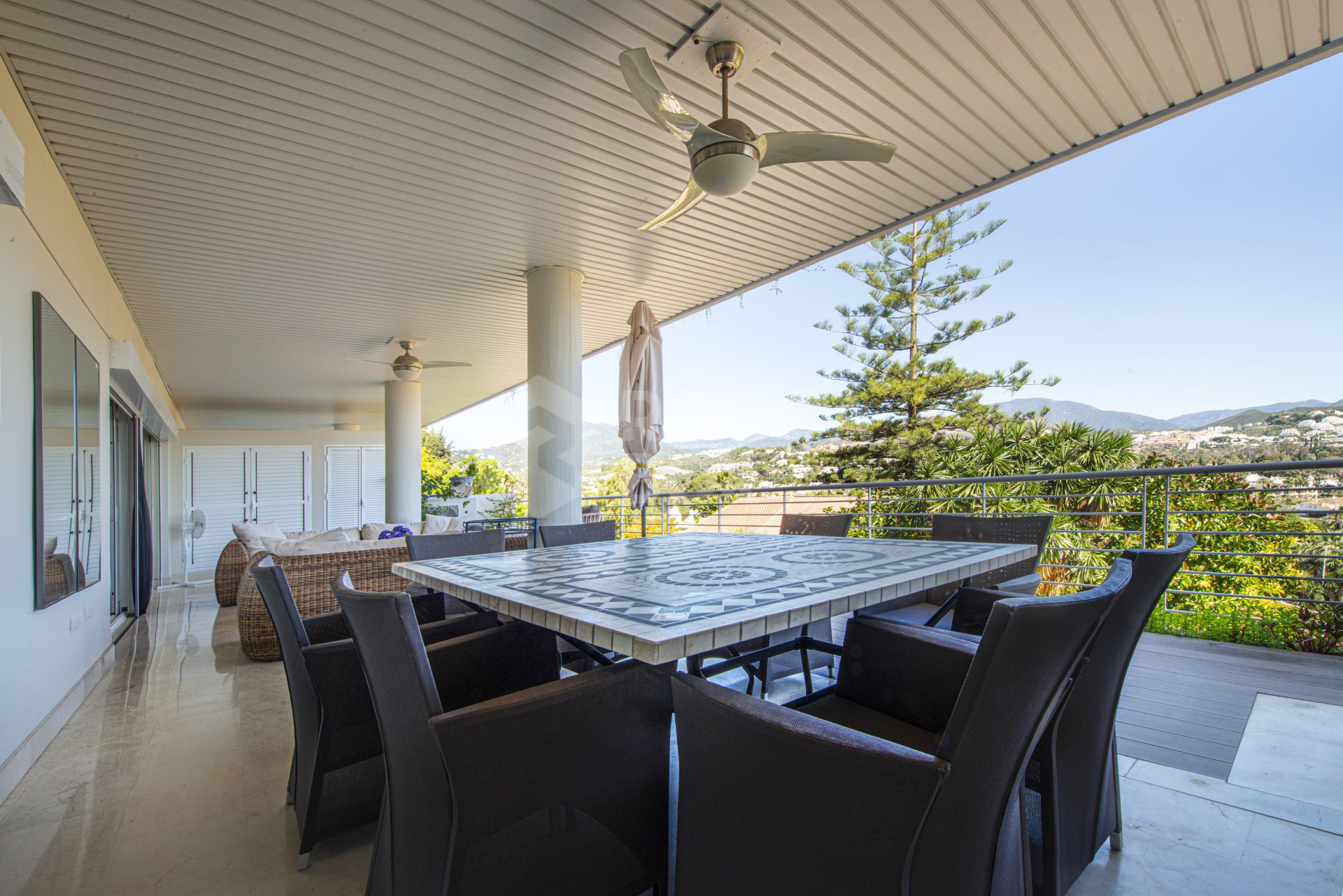 Largest 2 bed in secure community with panoramic mountain, golf & sea views