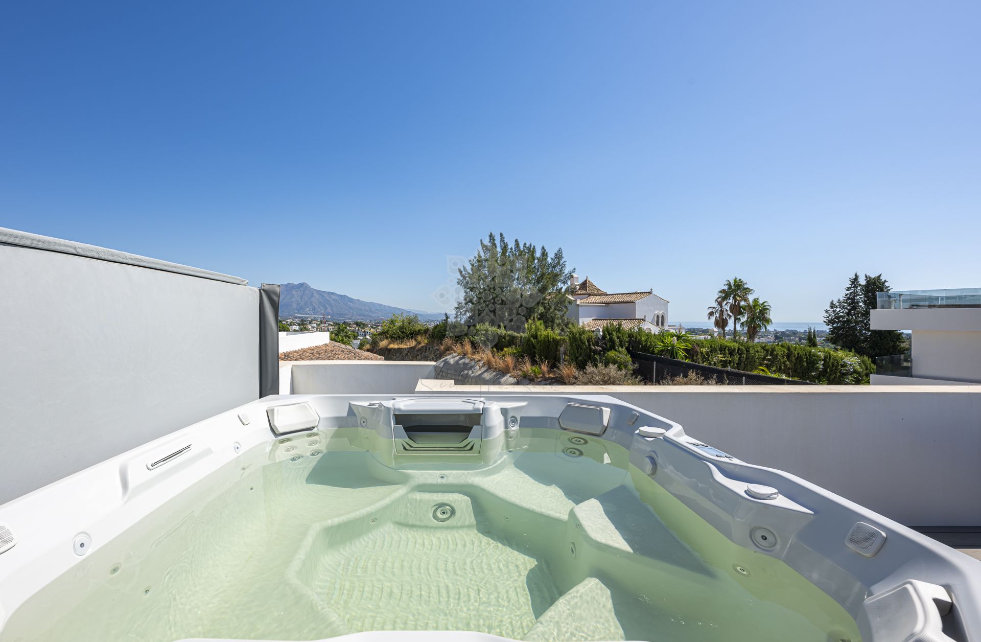 Penthouse in Paraiso Pueblo, Benahavis