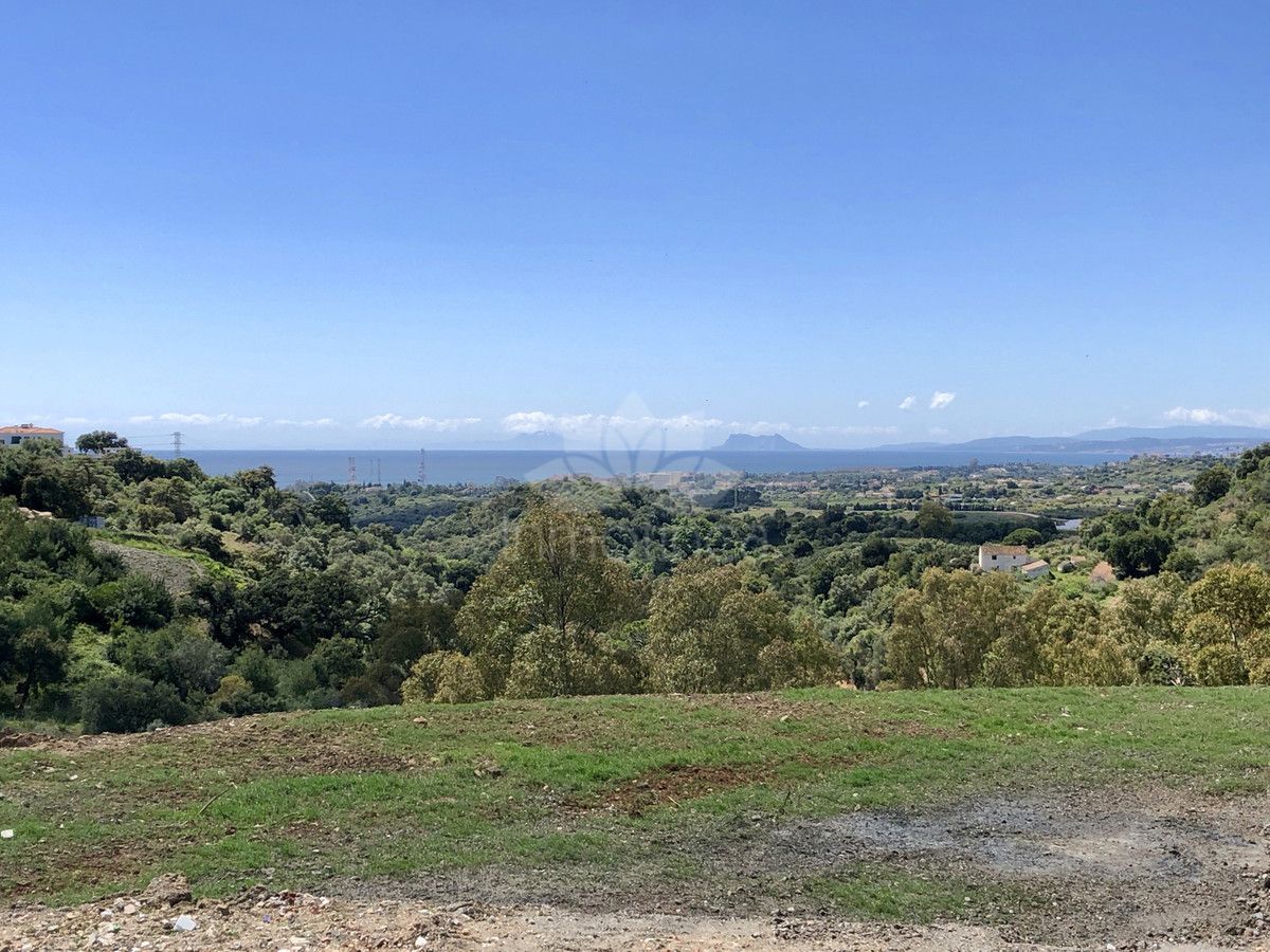 Plot in New Golden Mile, Estepona