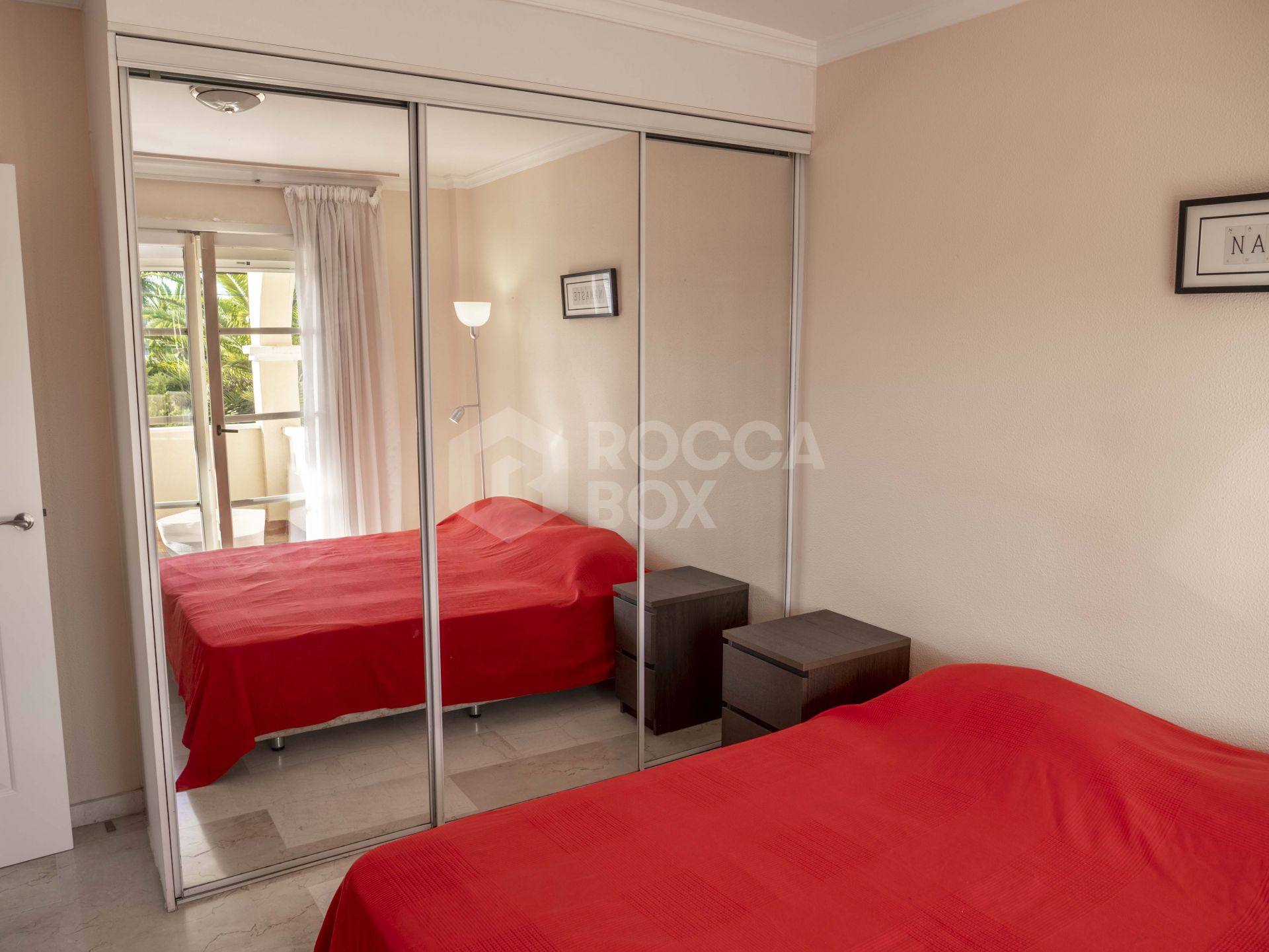 Apartment for sale in El Pilar, Estepona East