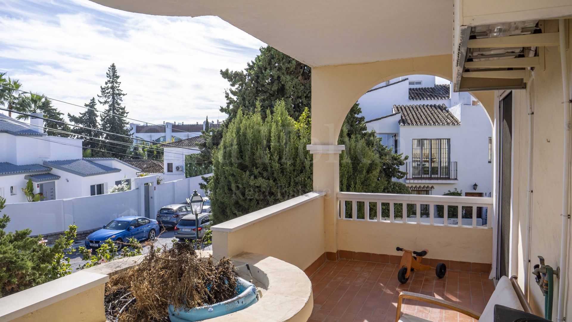 Apartamento en El Pilar, Estepona