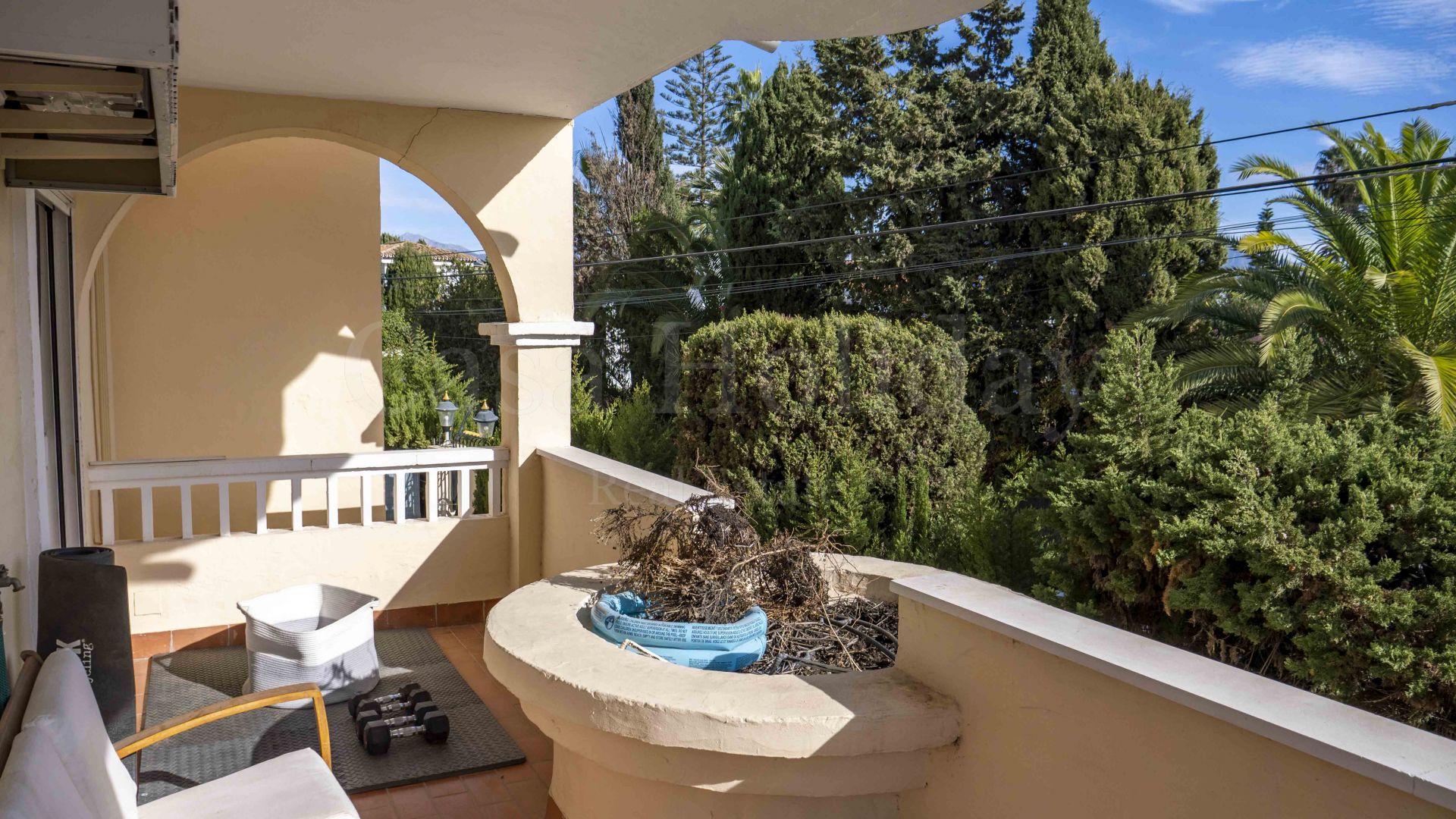 Apartamento en El Pilar, Estepona