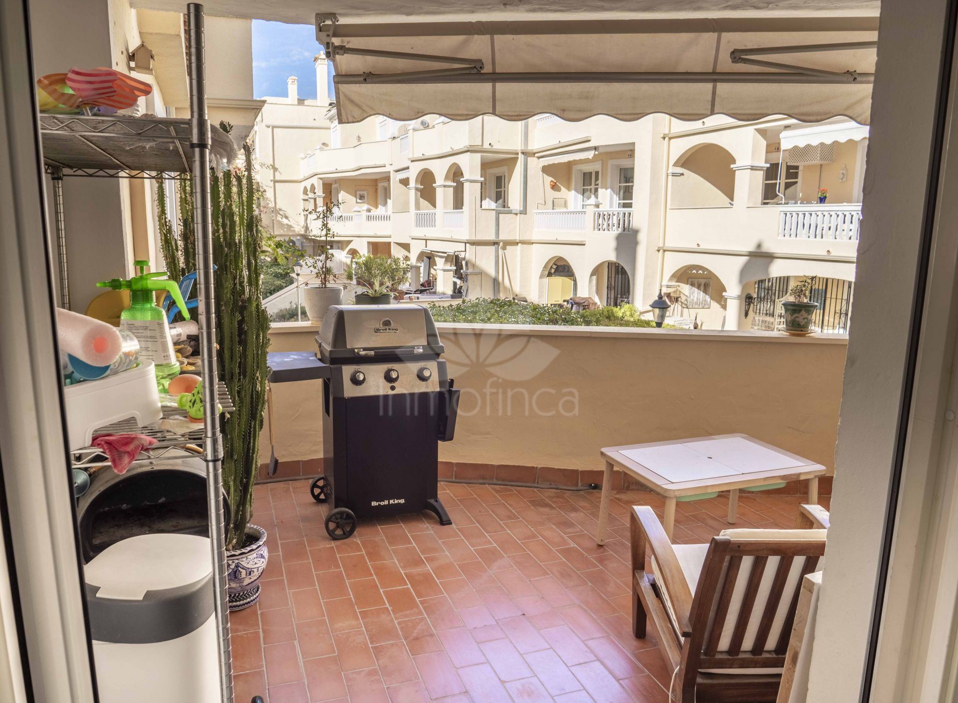 Apartamento en El Pilar, Estepona