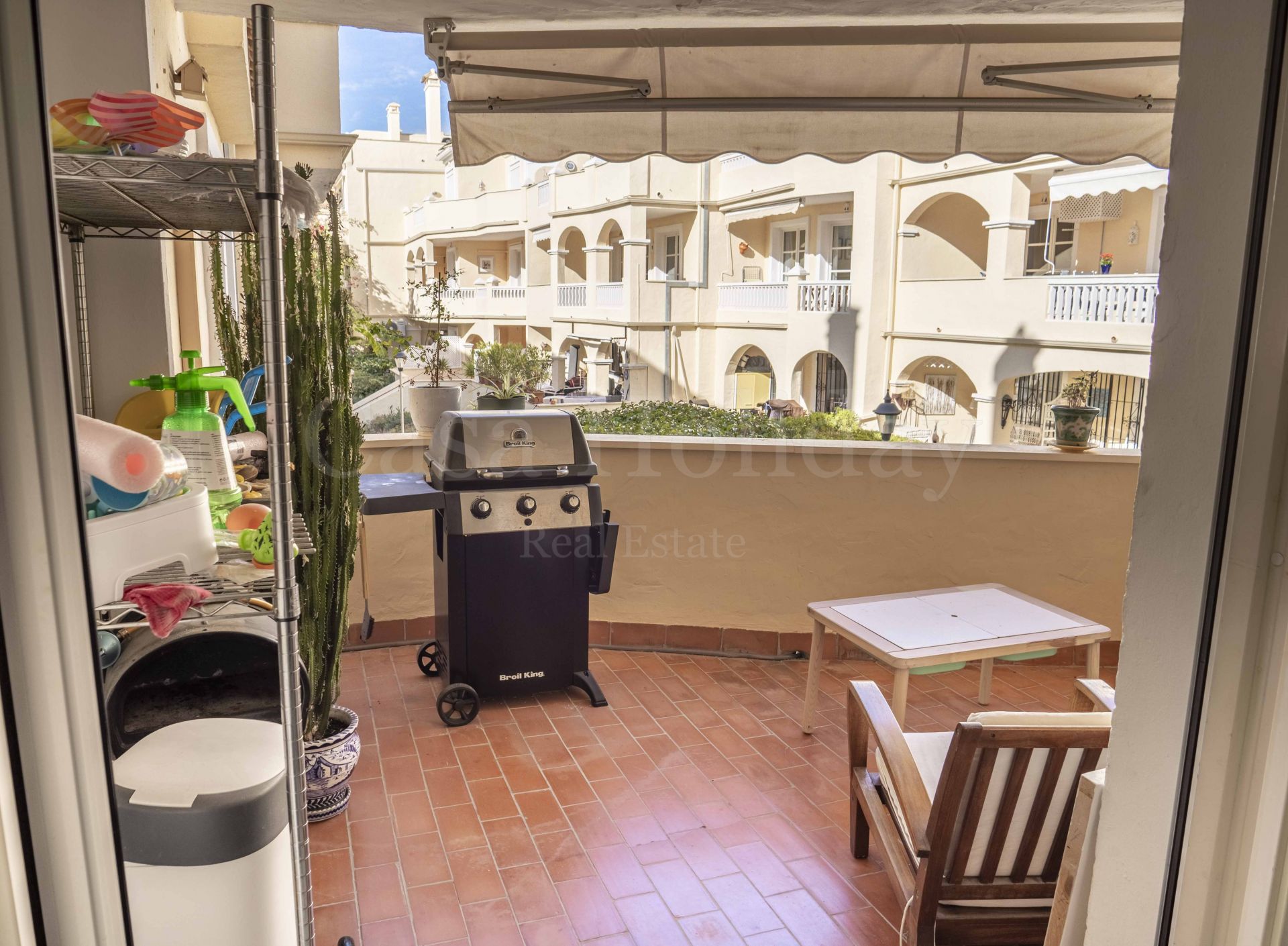 Apartamento en El Pilar, Estepona