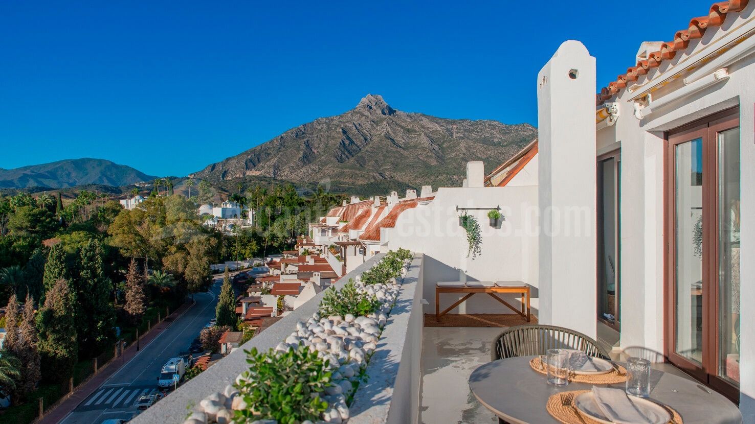 Atico Duplex en Coto Real II, Marbella