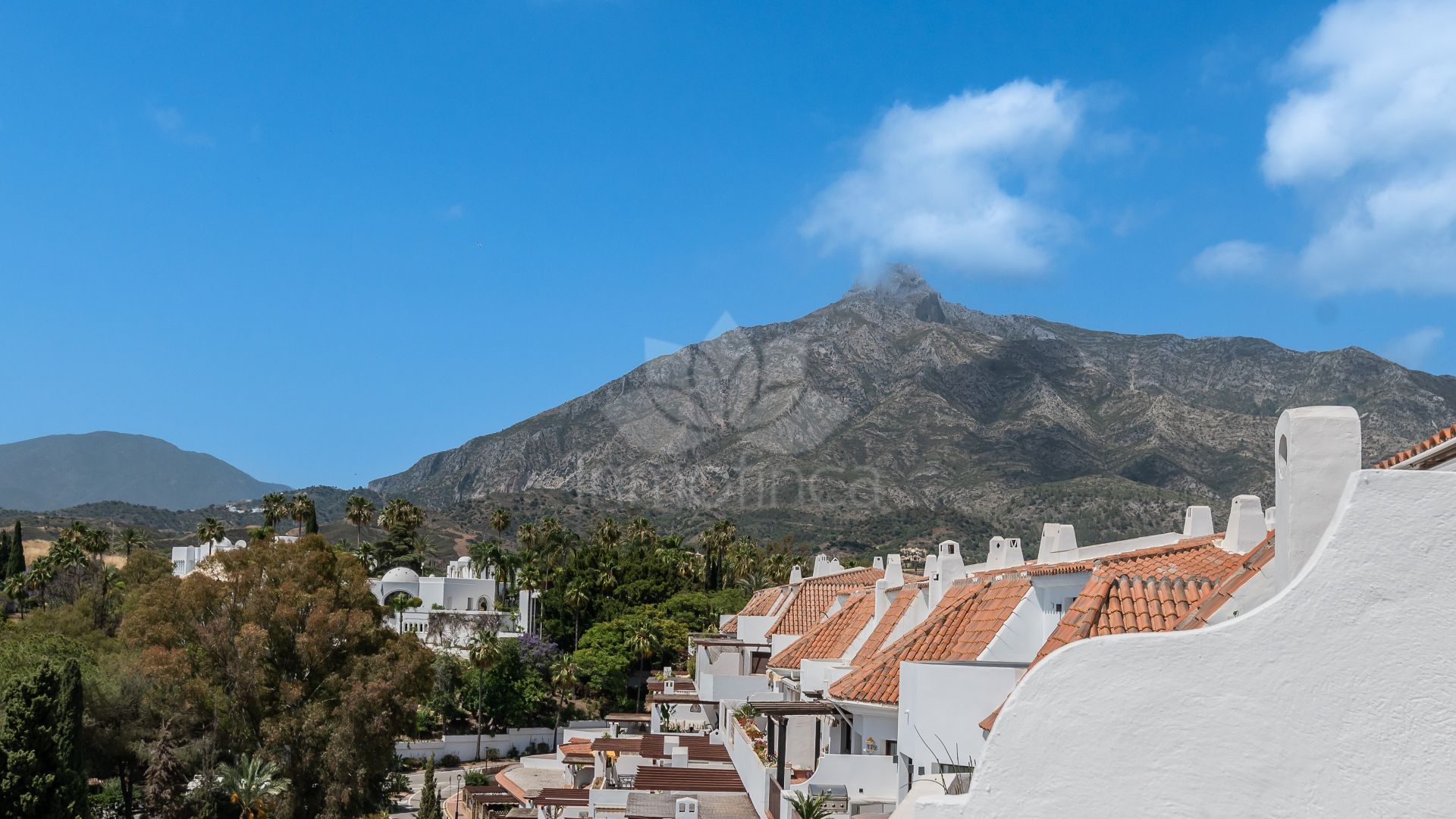 Atico Duplex en Coto Real II, Marbella