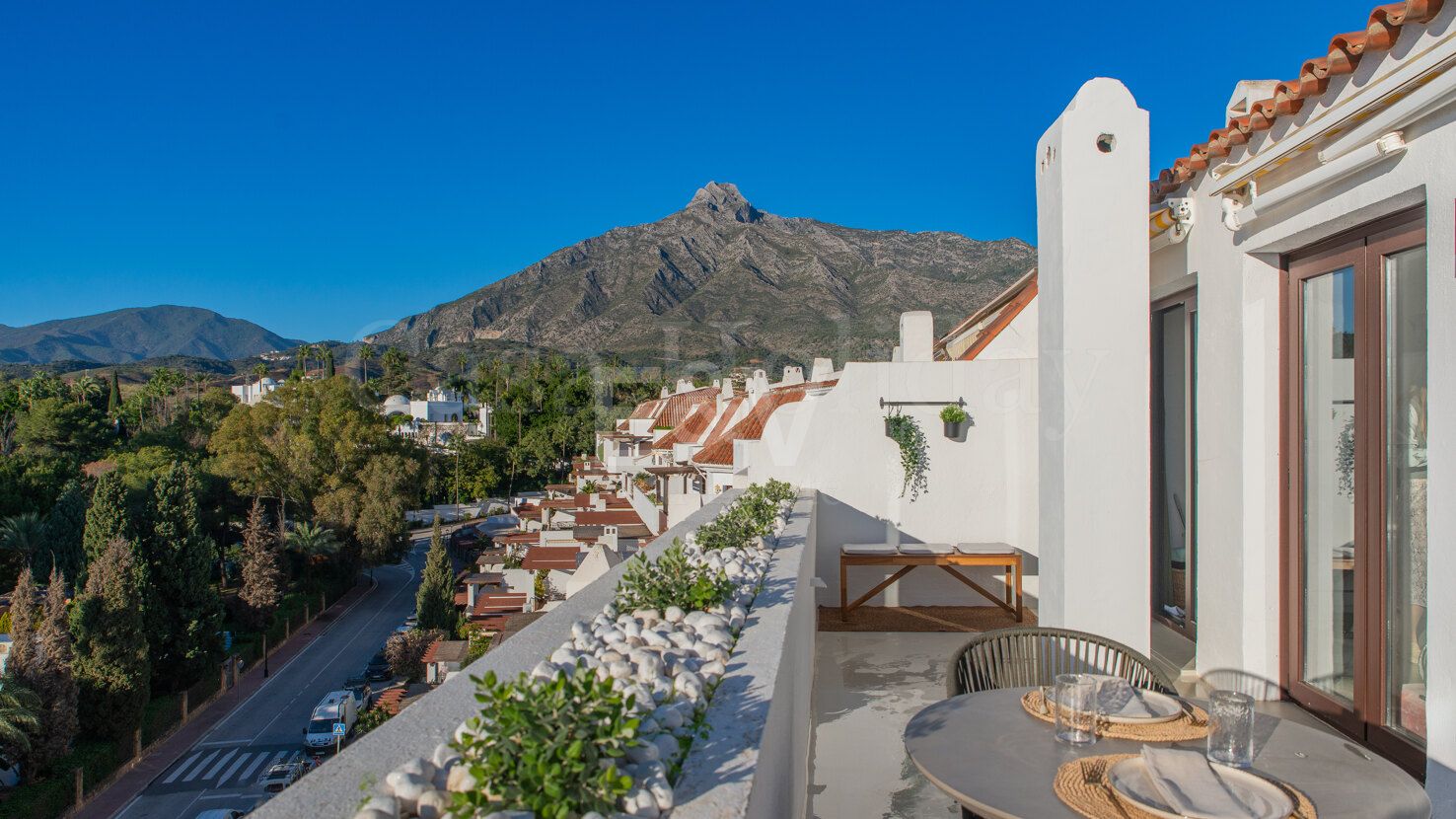 Atico Duplex en Coto Real II, Marbella