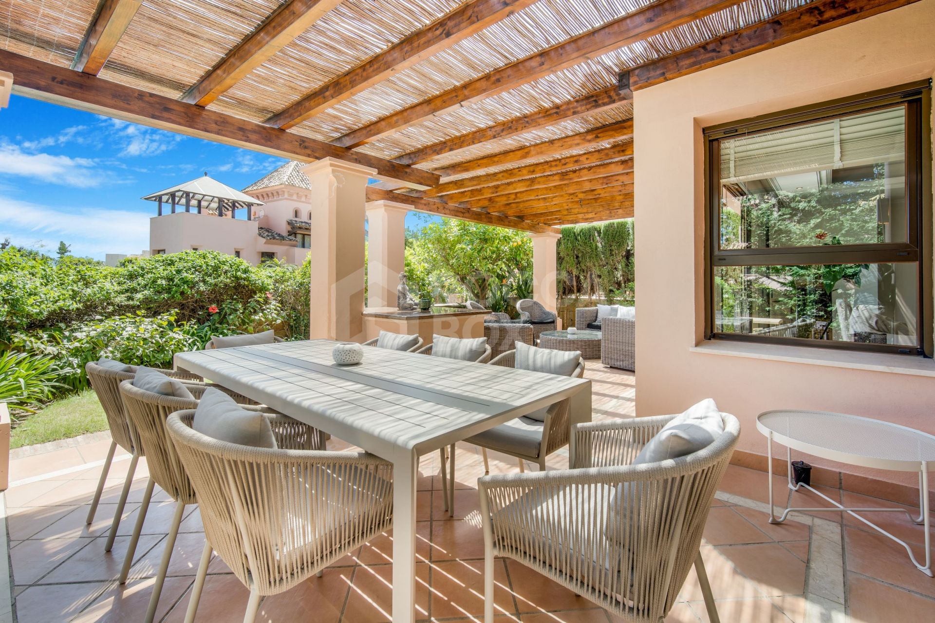 Luxury Town House in Cascada de Camojan, Marbella