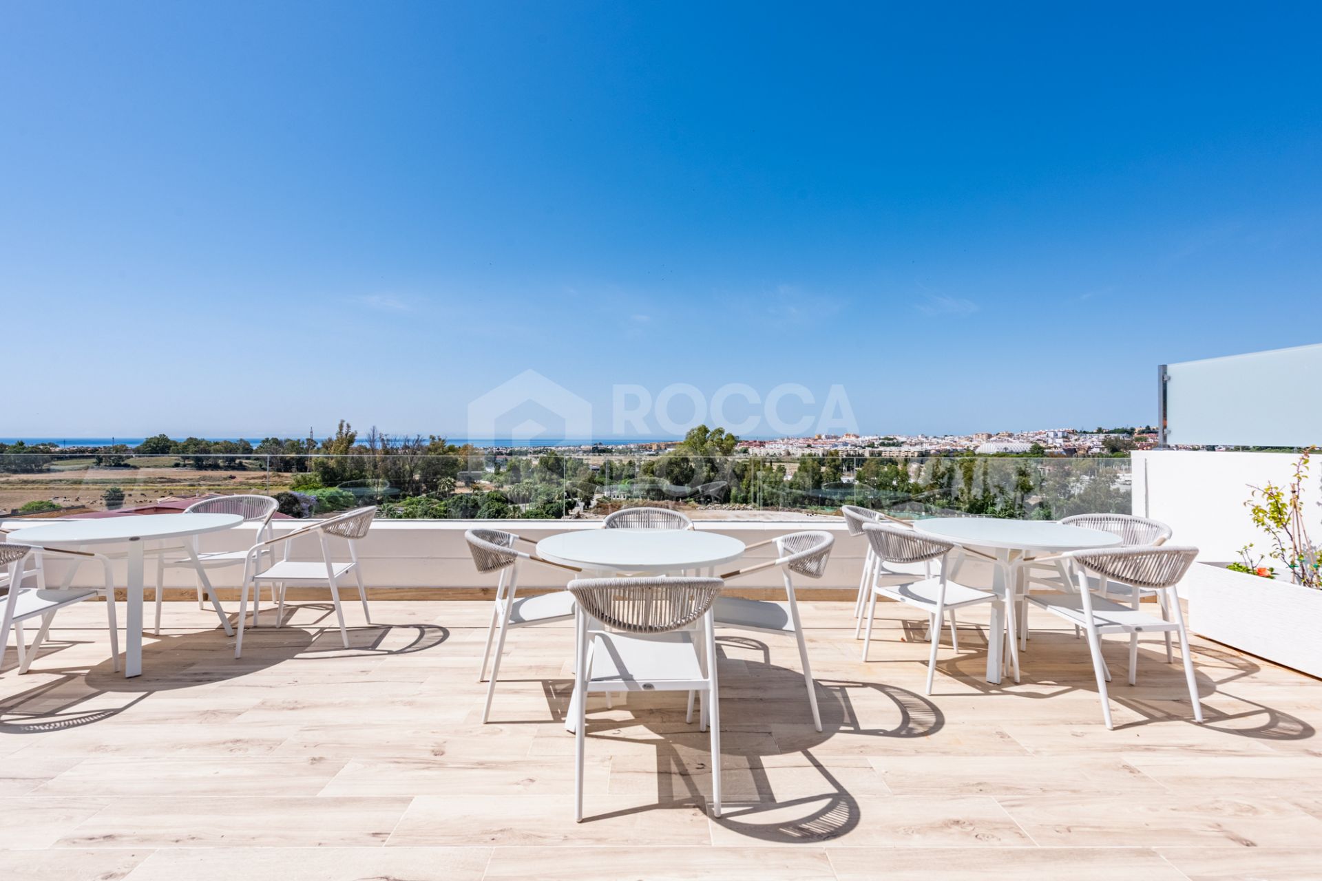 Brand New Luxury Corner Apartment with Sea & Mountain Views in Nueva Andalucia, Marbella