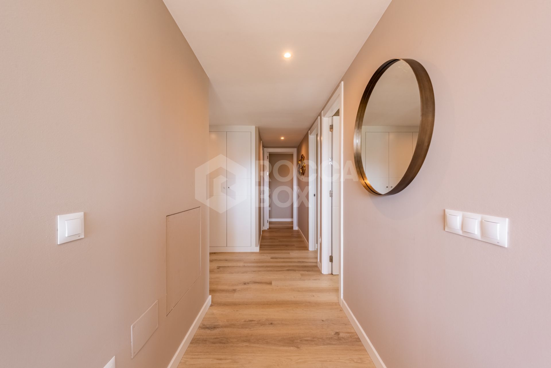 Brand New Luxury Corner Apartment with Sea & Mountain Views in Nueva Andalucia, Marbella