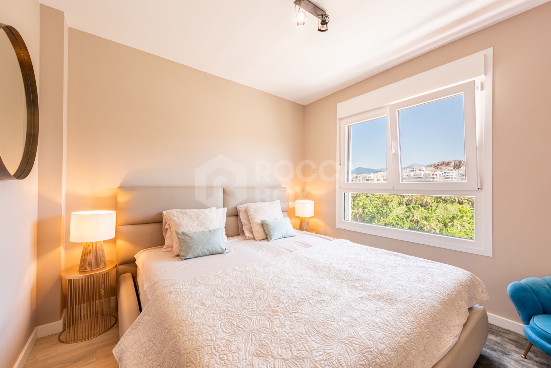 Brand New Luxury Corner Apartment with Sea & Mountain Views in Nueva Andalucia, Marbella