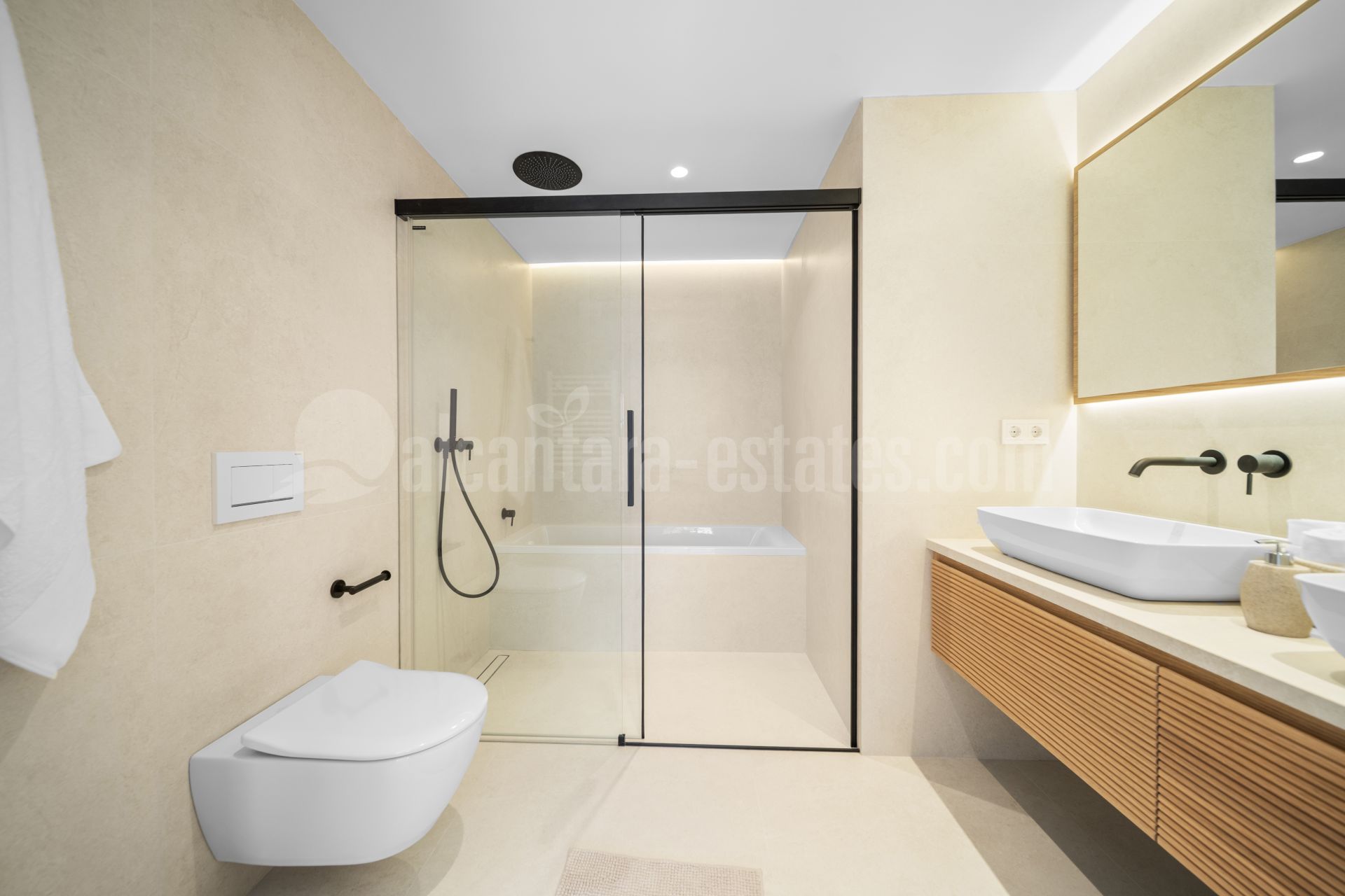 Town House in El Palmeral, Marbella