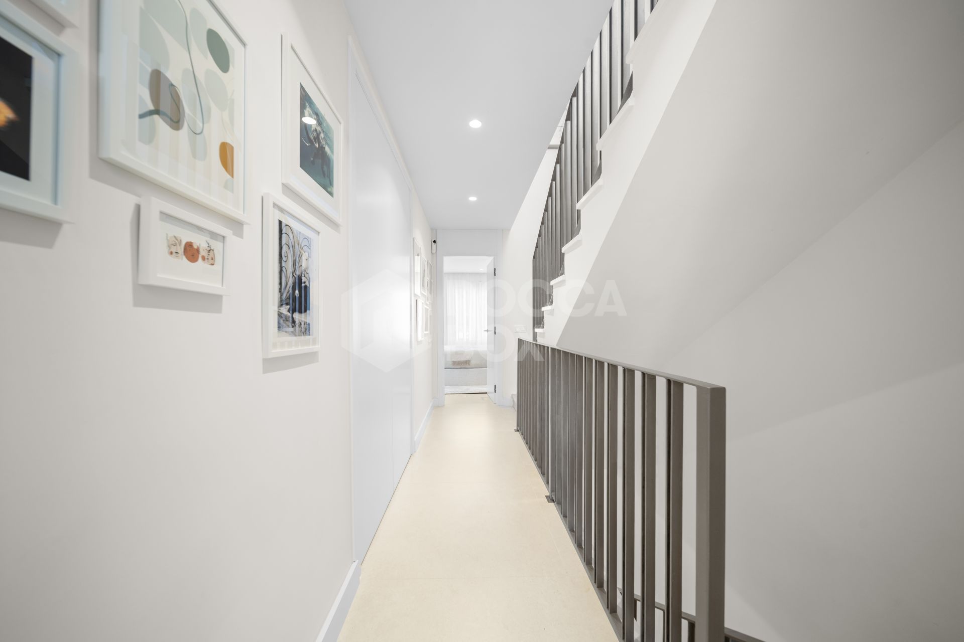 Turnkey Luxury 3-Bedroom Town House in El Palmeral, Nueva Andalucia