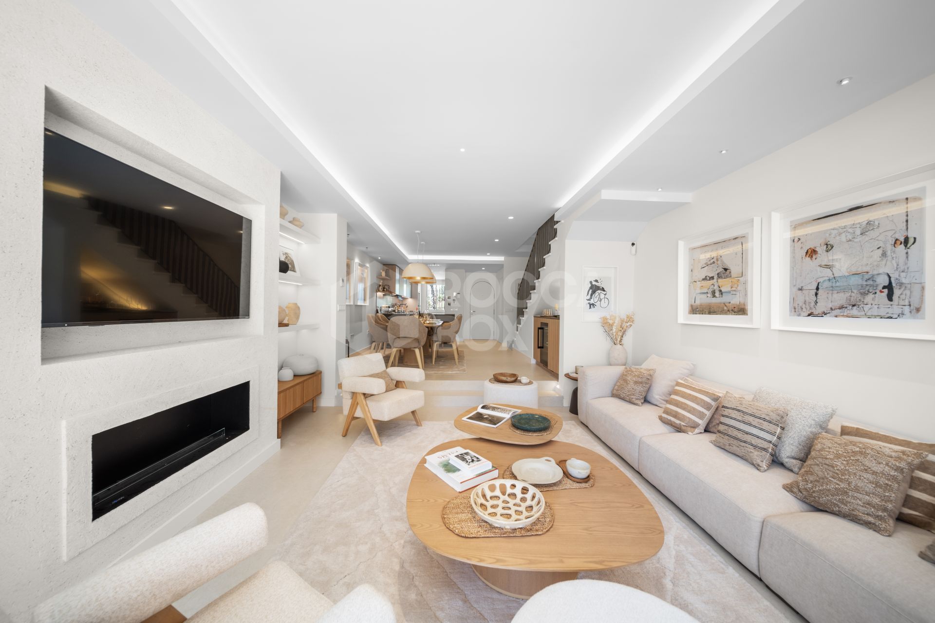 Turnkey Luxury 3-Bedroom Town House in El Palmeral, Nueva Andalucia