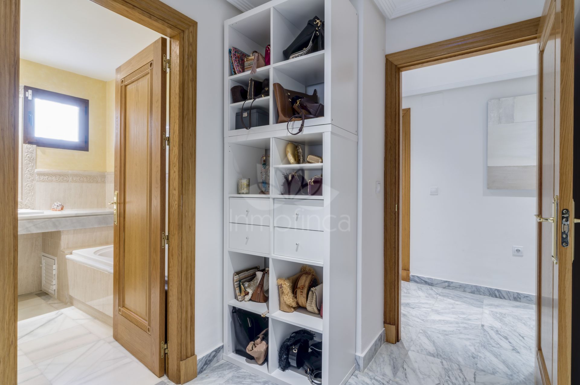 Apartamento Planta Baja en La Quinta del Virrey, Marbella