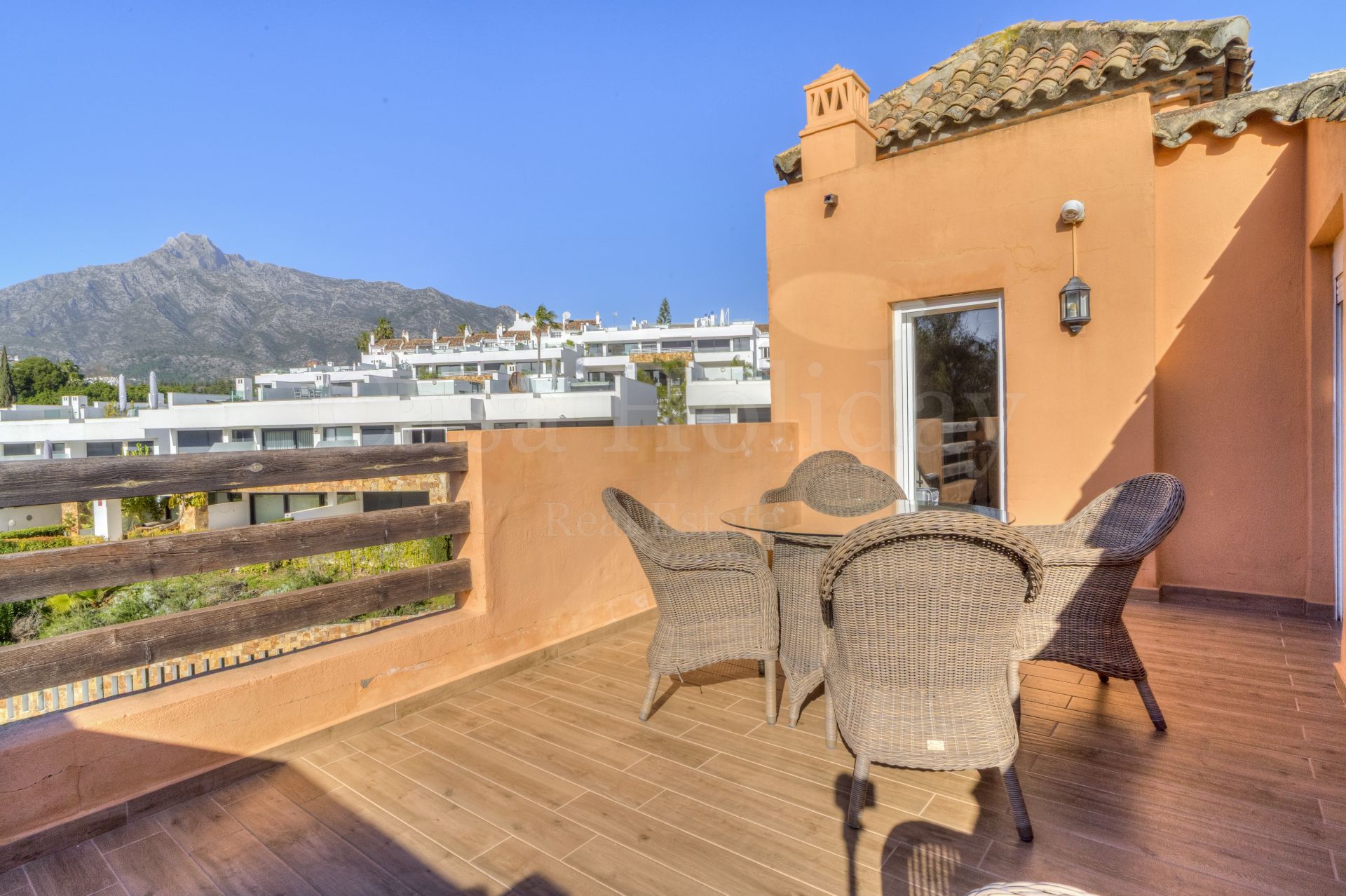 Adosado en Lomas de Puente Romano, Marbella