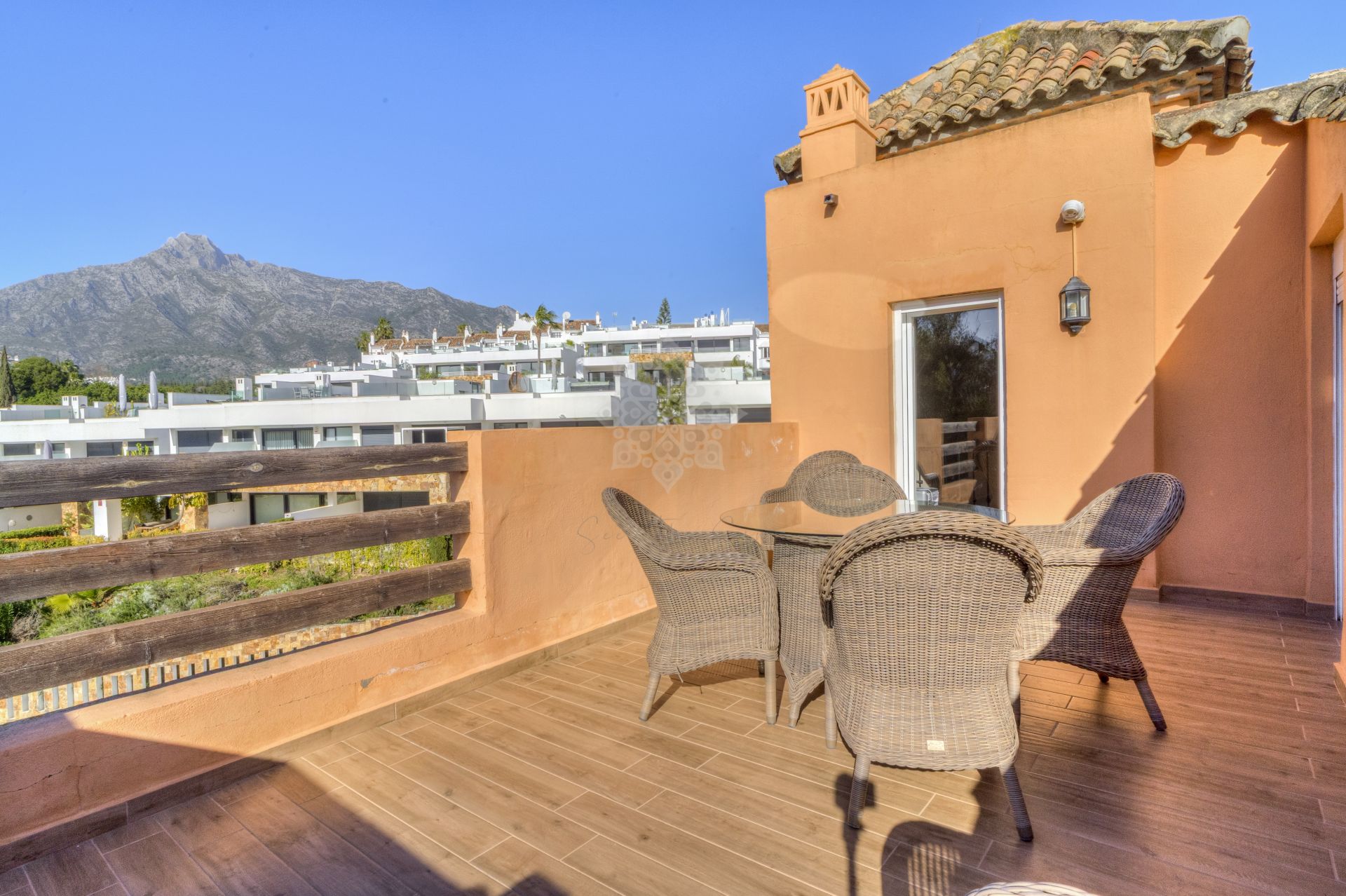 Adosado en Lomas de Puente Romano, Marbella