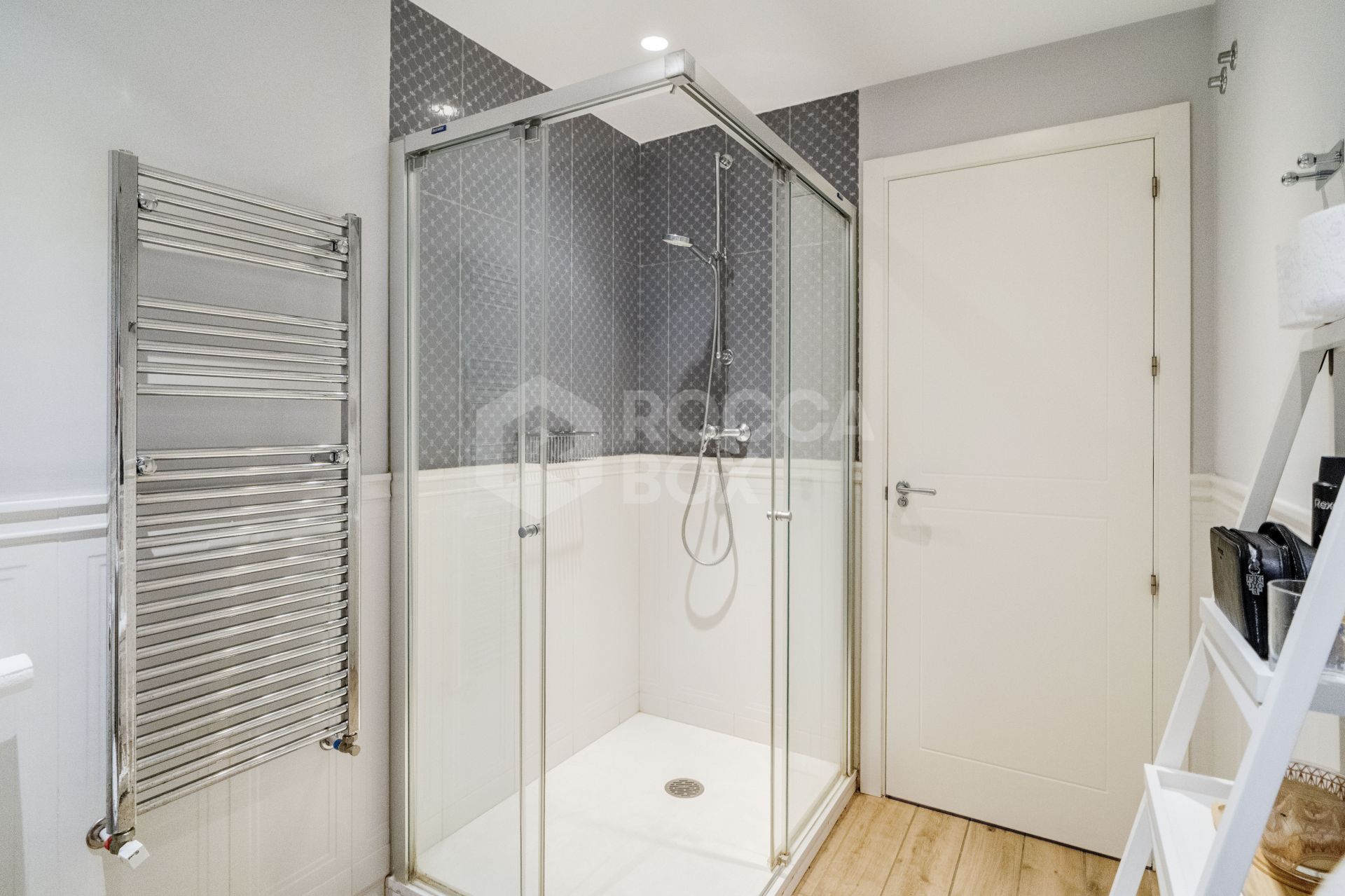 Elegant Four-Bedroom Townhouse with Private Pool in Lomas de Puente Romano