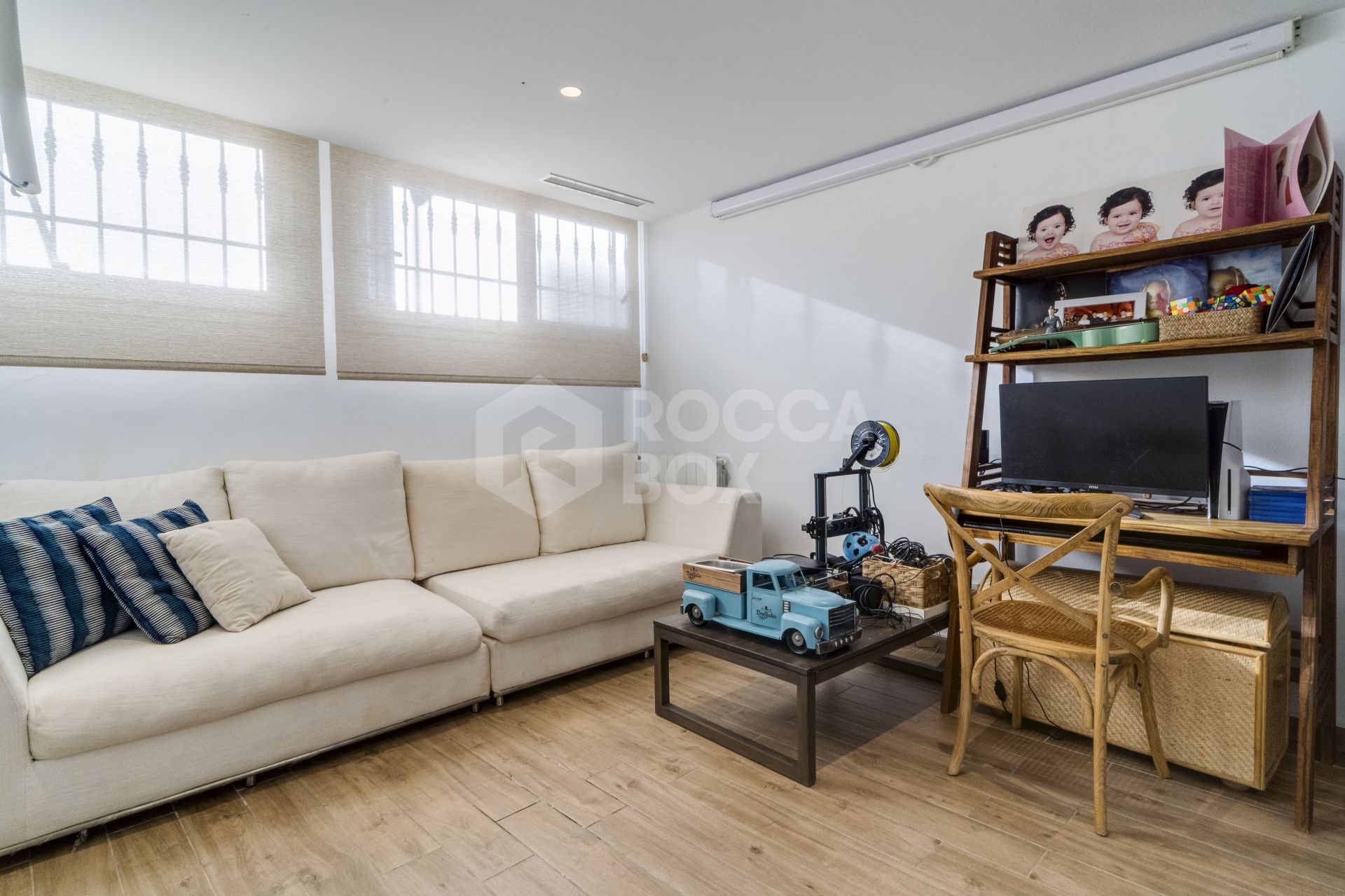 Elegant Four-Bedroom Townhouse with Private Pool in Lomas de Puente Romano