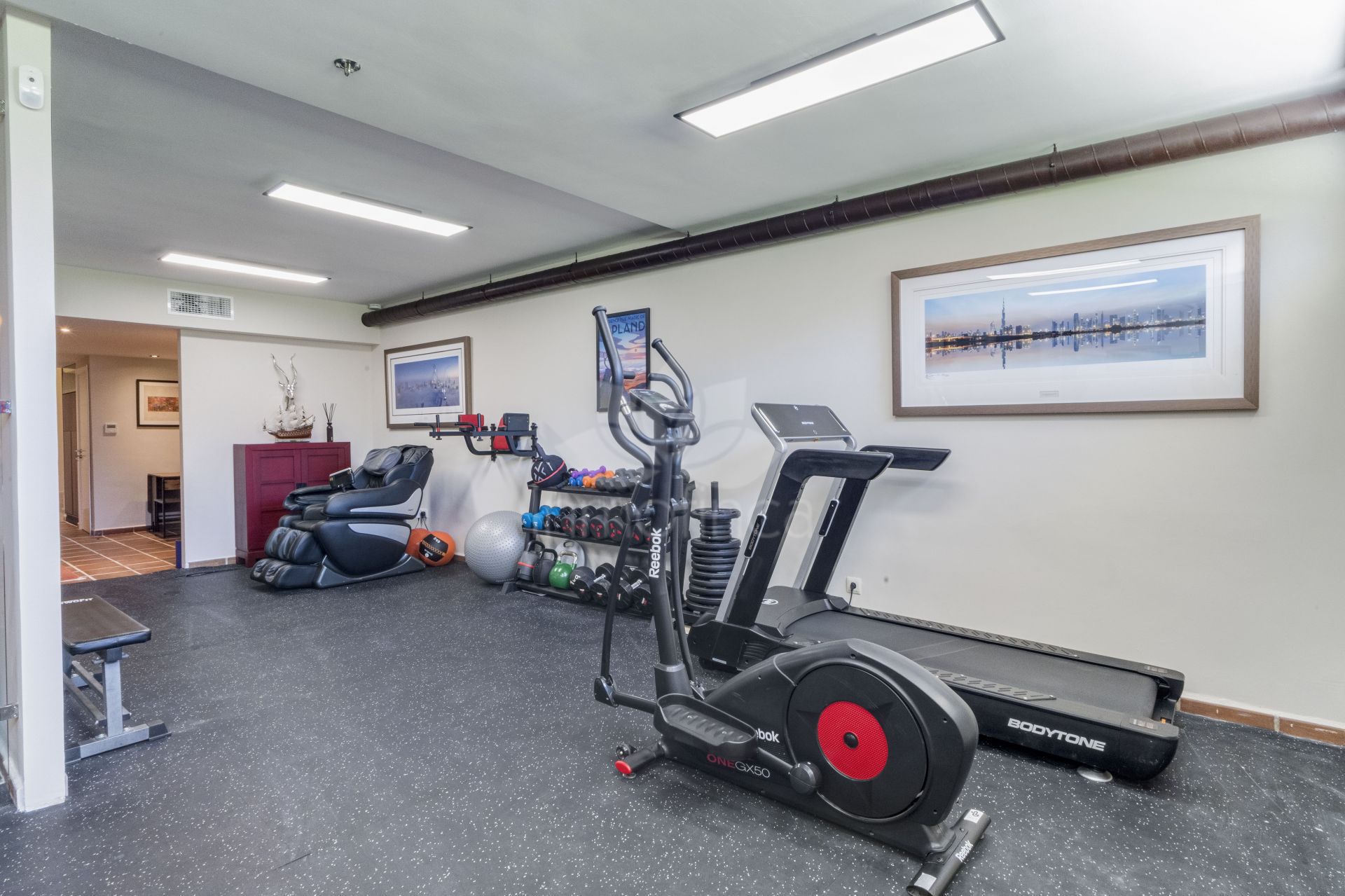 Semi Detached Villa in Azata Golf, Estepona