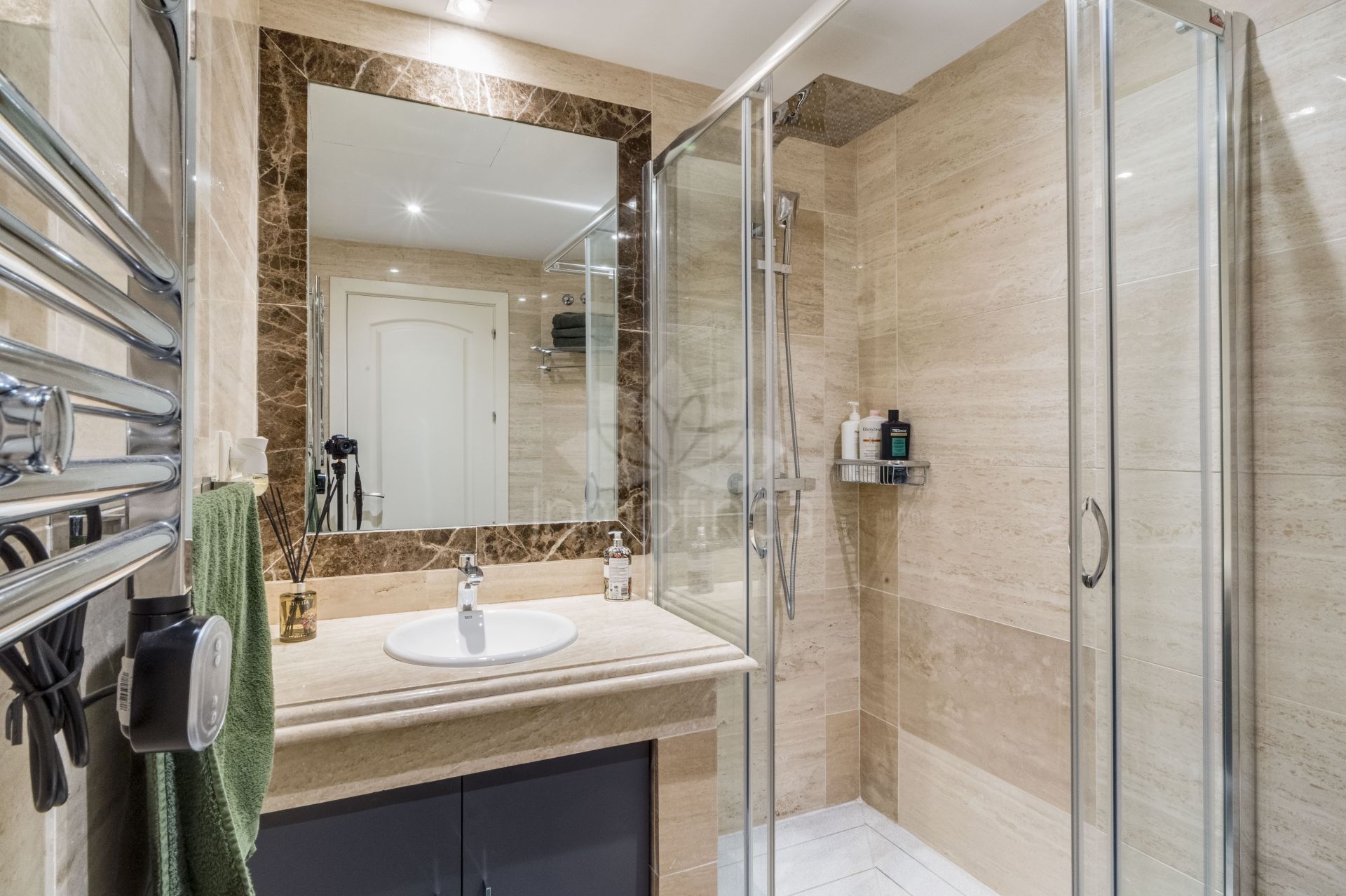 Semi Detached Villa in Azata Golf, Estepona