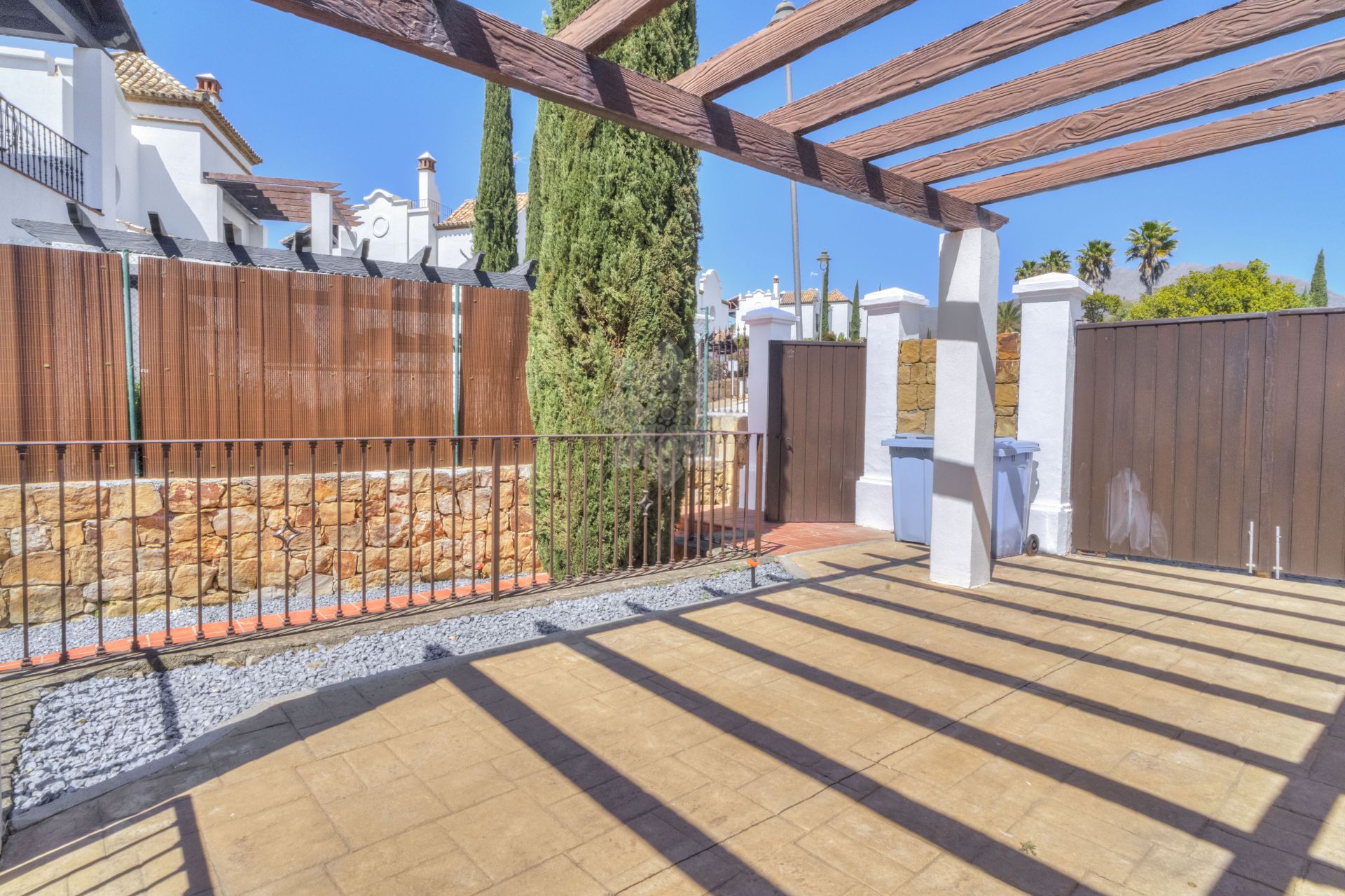 Semi Detached Villa in Azata Golf, Estepona