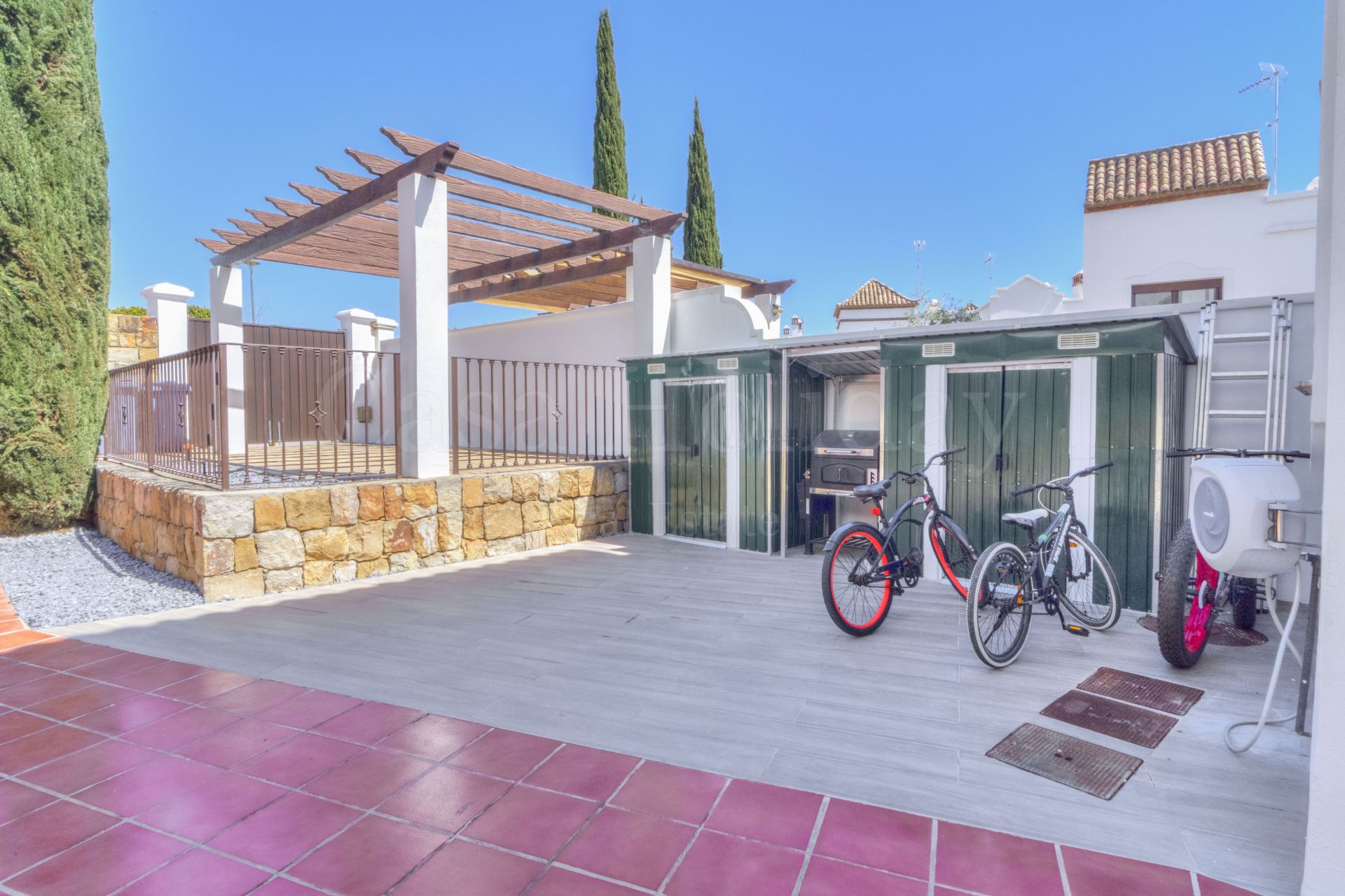 Villa Pareada en Azata Golf, Estepona