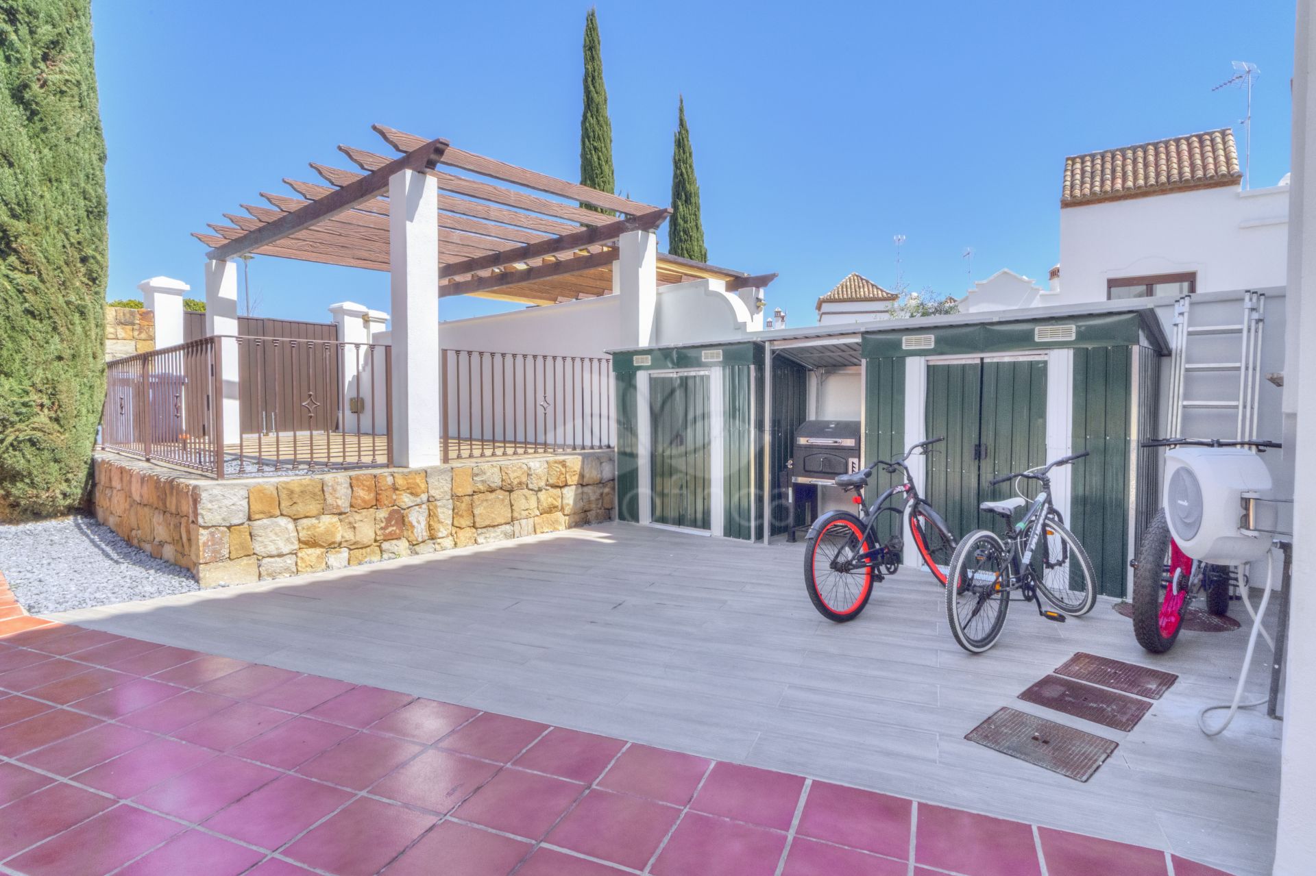 Semi Detached Villa in Azata Golf, Estepona