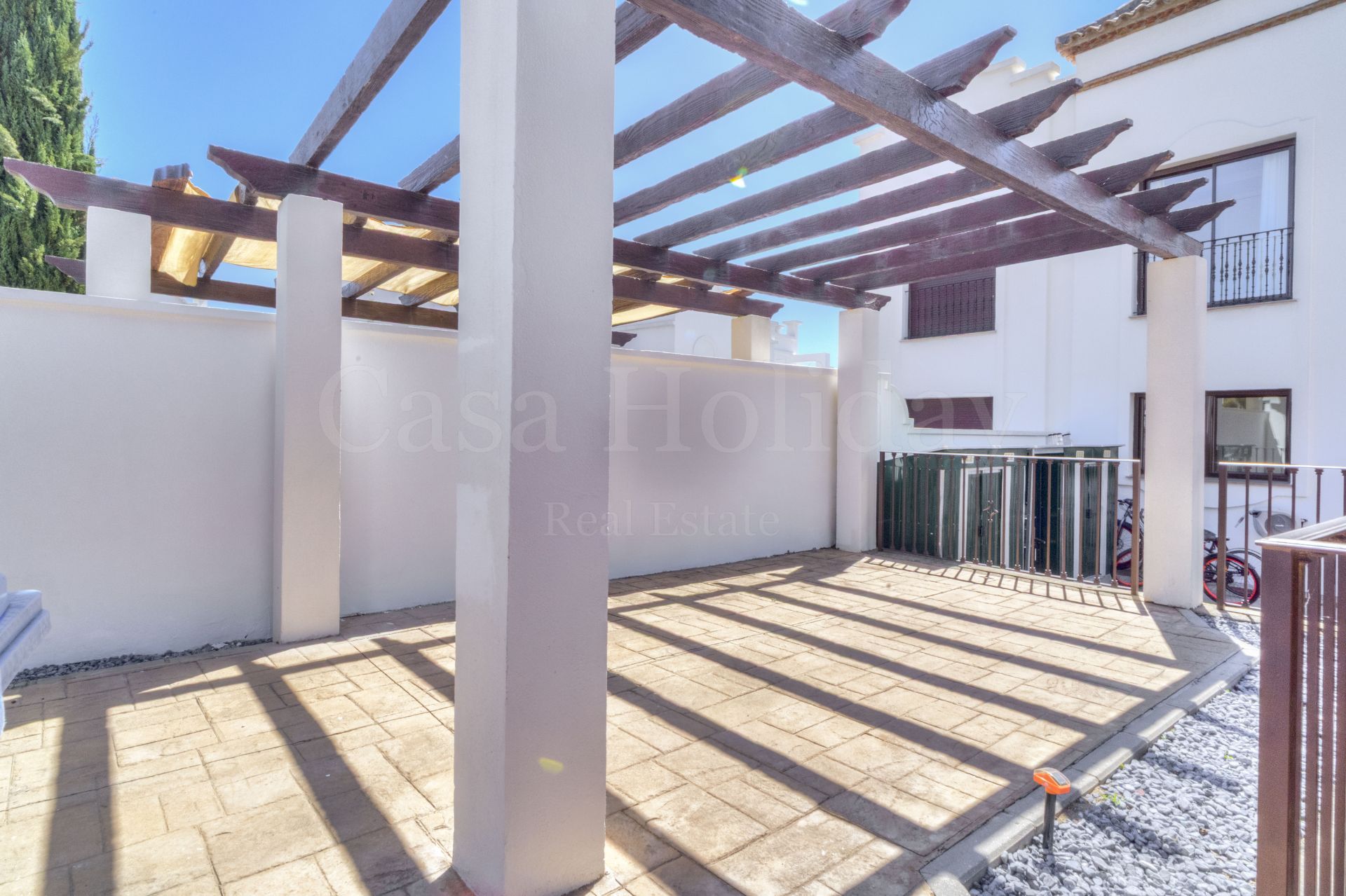 Villa Pareada en Azata Golf, Estepona