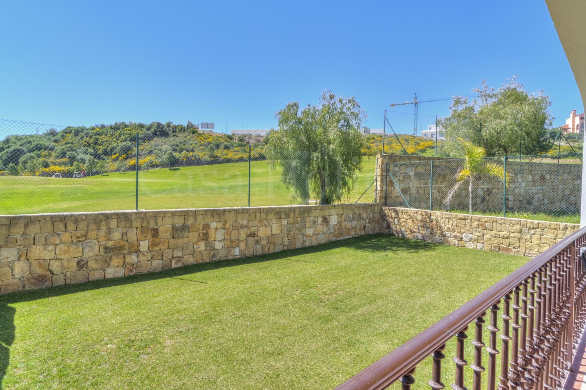 Villa Pareada en Azata Golf, Estepona