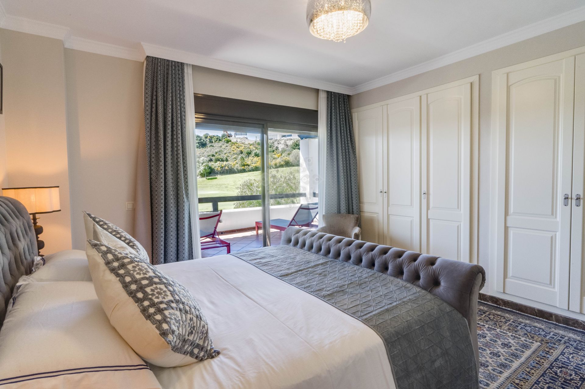 Semi Detached Villa in Azata Golf, Estepona