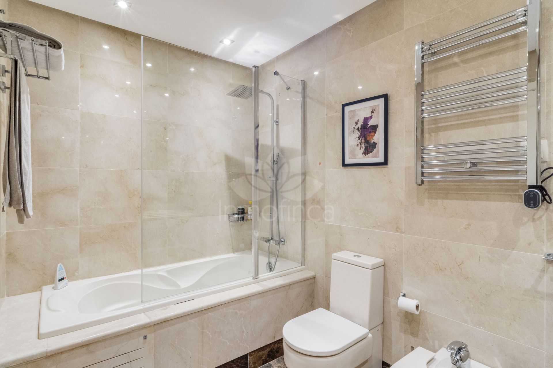 Semi Detached Villa in Azata Golf, Estepona