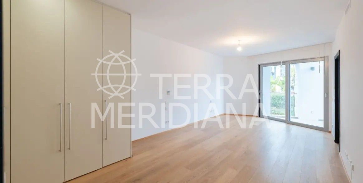 Semi Detached Villa in Meisho Hills, Marbella