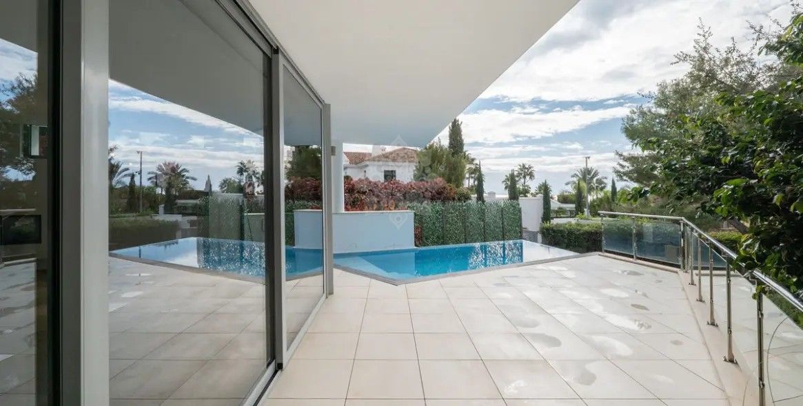 Semi Detached Villa in Meisho Hills, Marbella