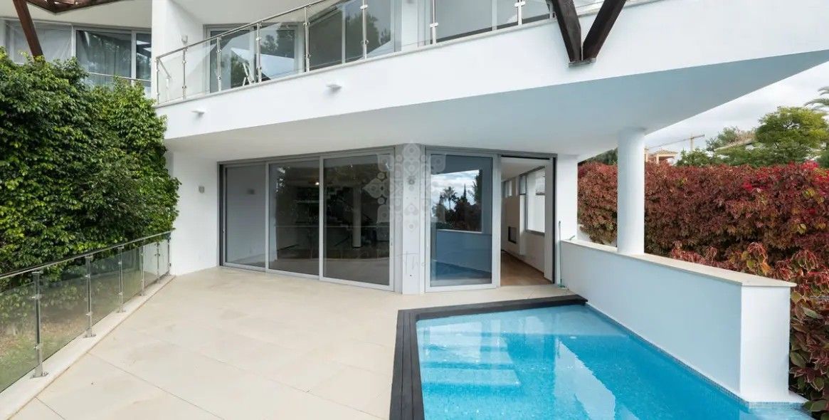 Semi Detached Villa in Meisho Hills, Marbella
