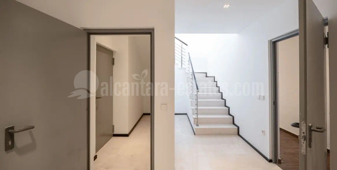 Semi Detached Villa in Meisho Hills, Marbella