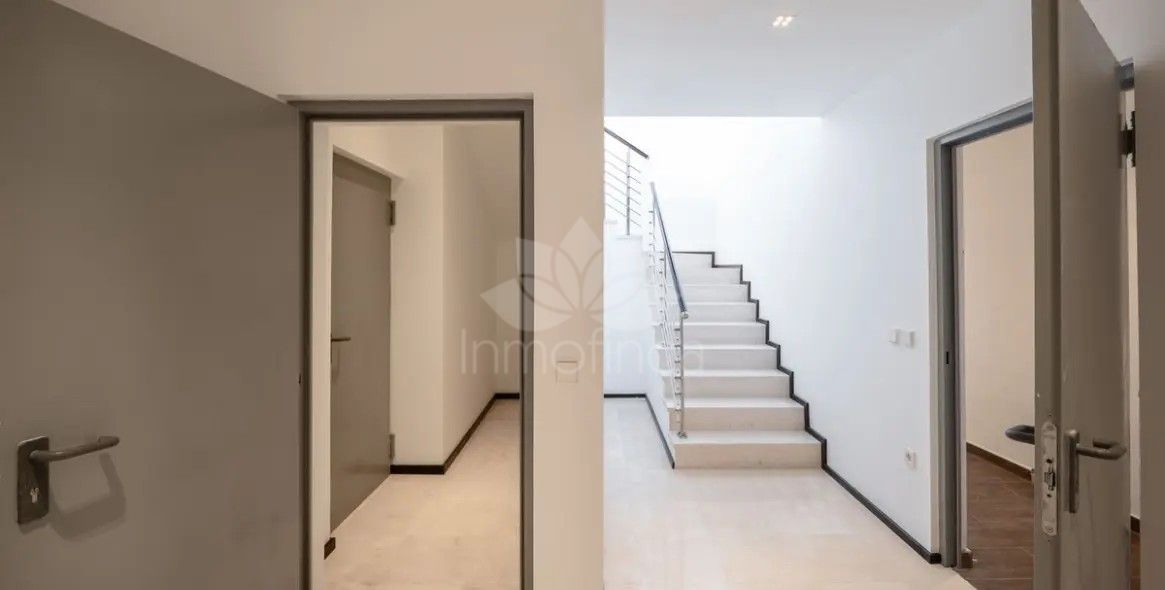 Semi Detached Villa in Meisho Hills, Marbella