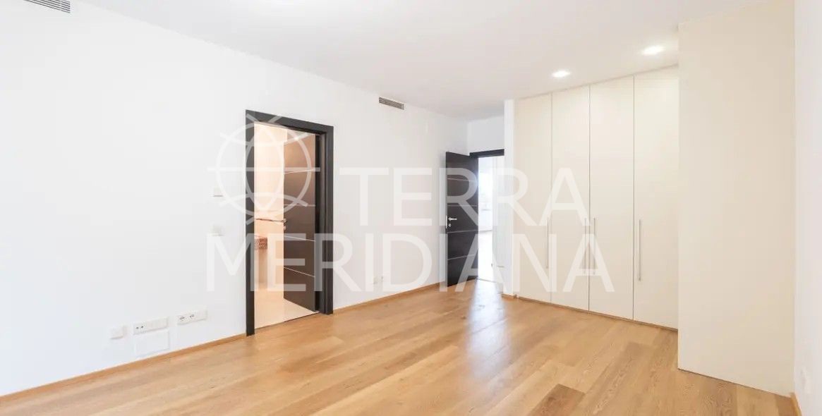 Semi Detached Villa in Meisho Hills, Marbella