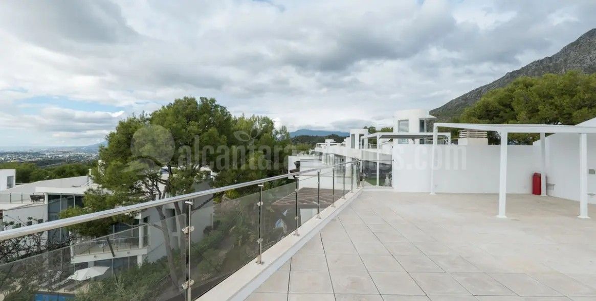 Semi Detached Villa in Meisho Hills, Marbella