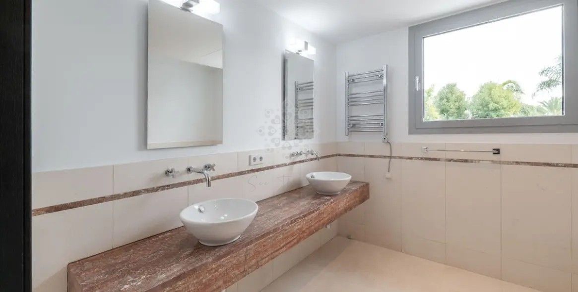 Semi Detached Villa in Meisho Hills, Marbella