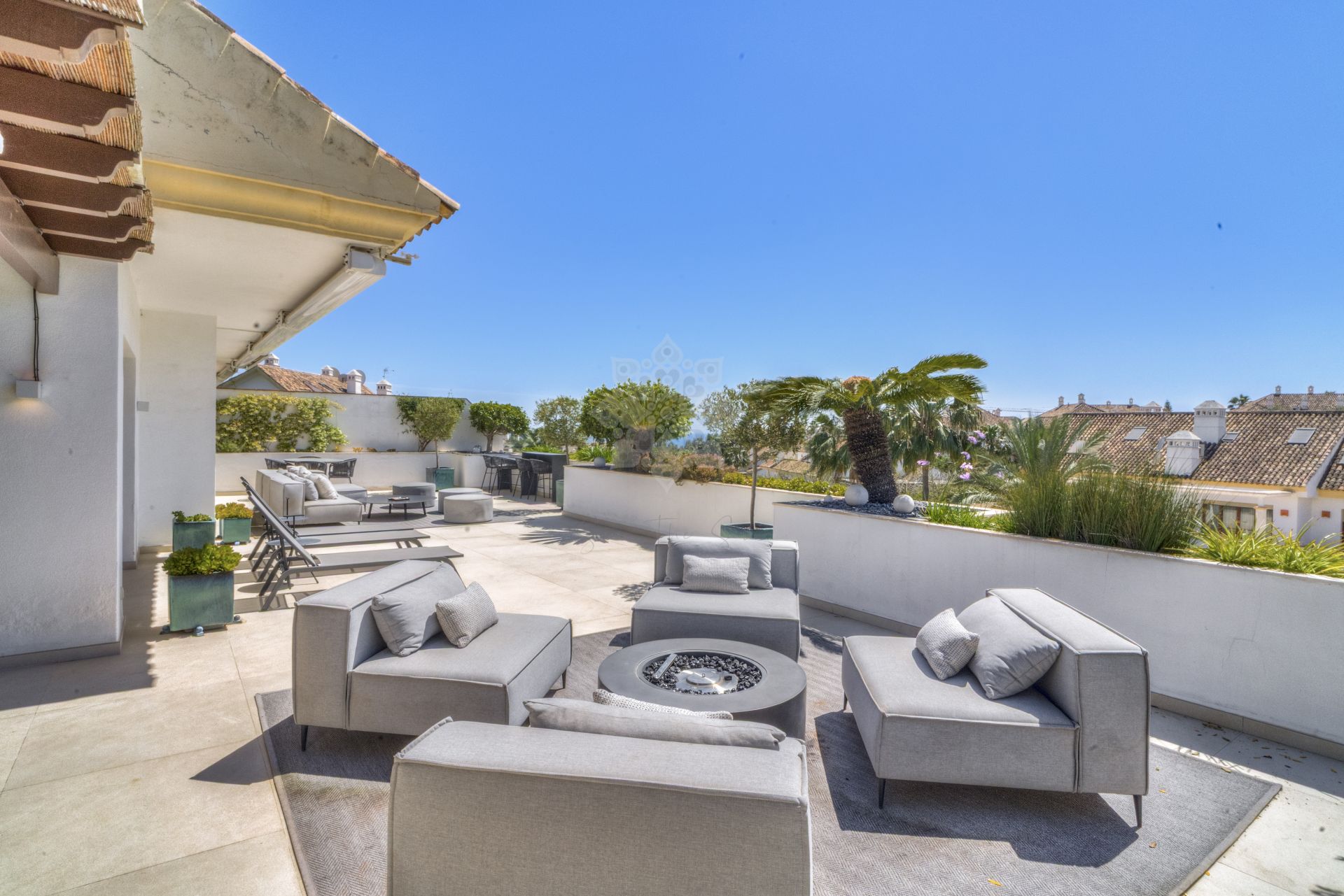 Duplex Penthouse in Lomas del Rey, Marbella